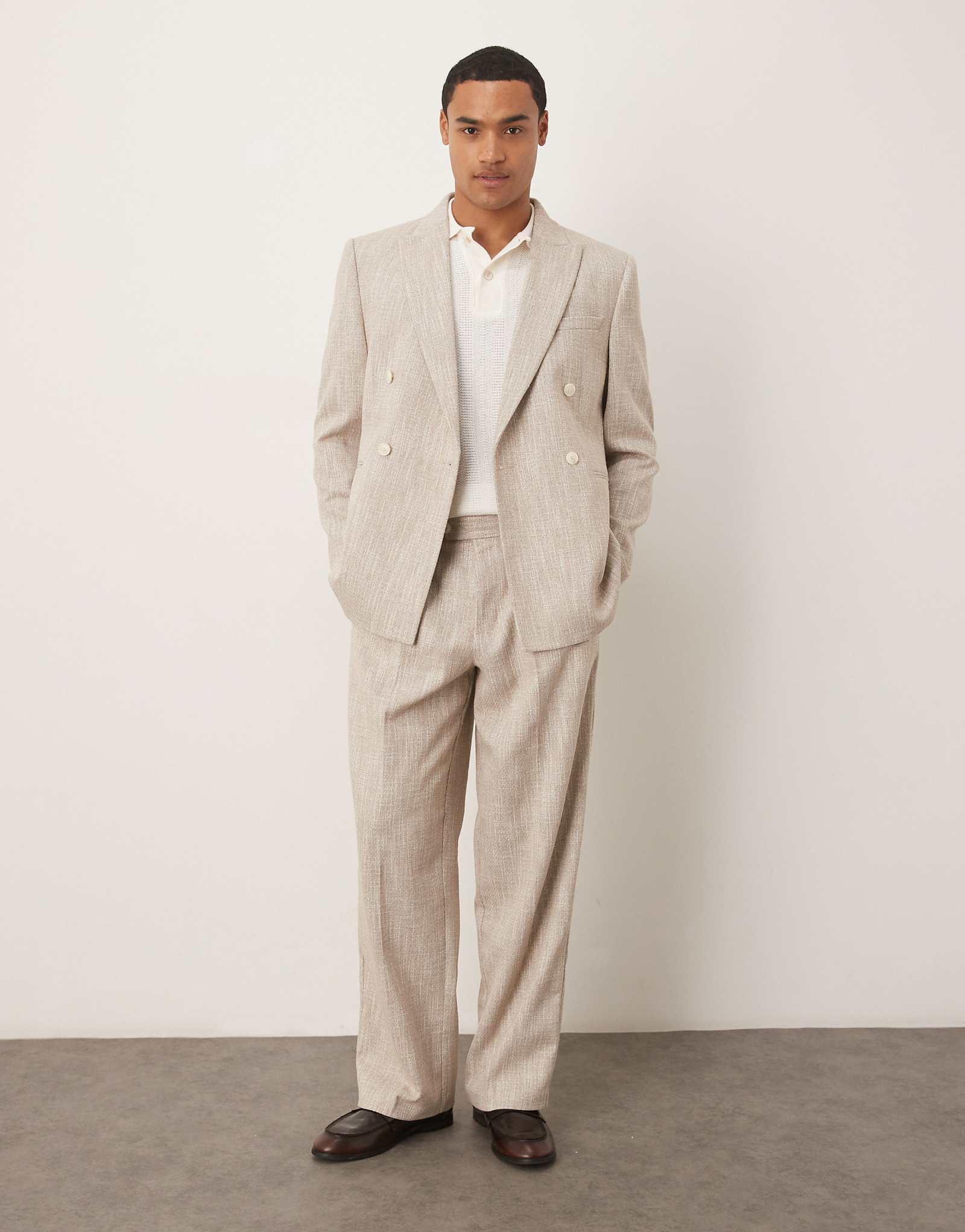 ASOS DESIGN beige 3890₽