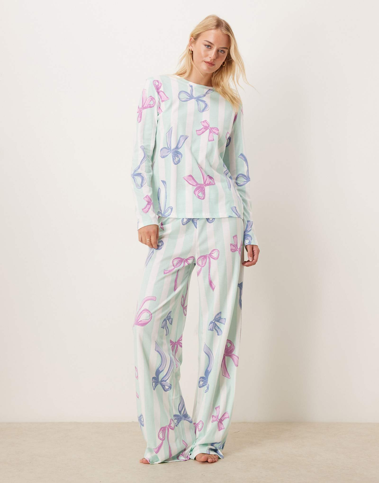 ASOS DESIGN blue stripe 6190₽