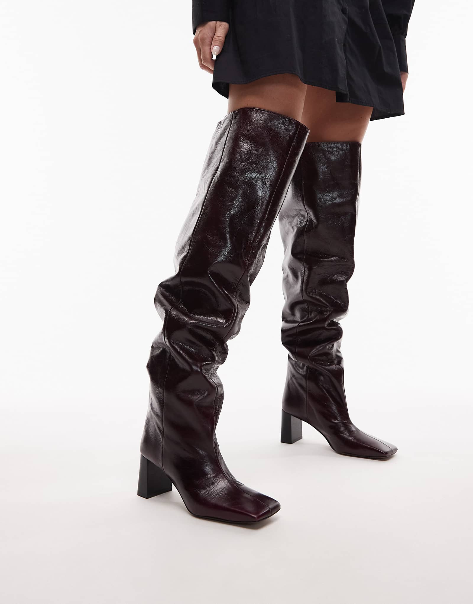 ASOS DESIGN Kane burgundy leather 25990₽