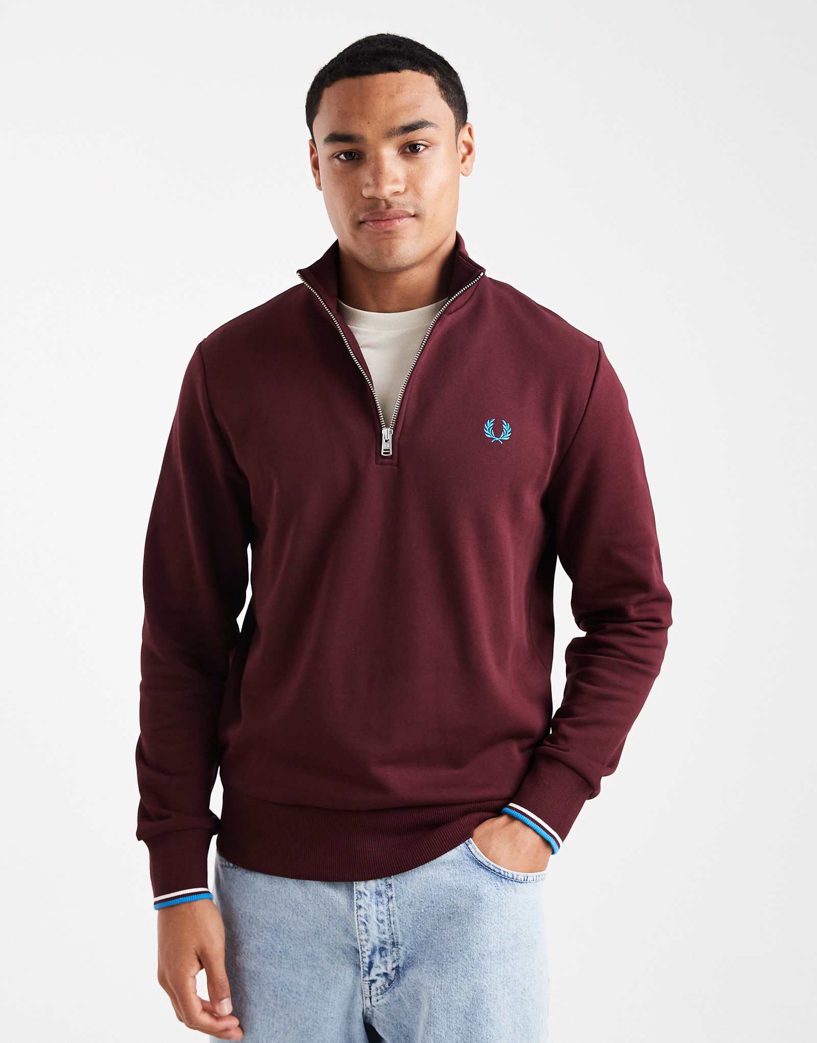 Fred Perry burgundy 23090₽