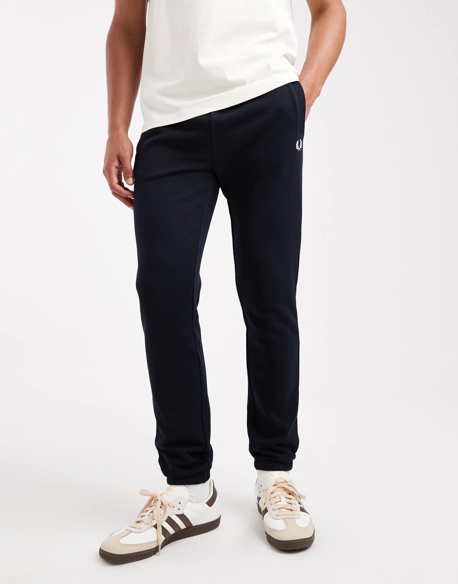 - Fred Perry navy 20290₽