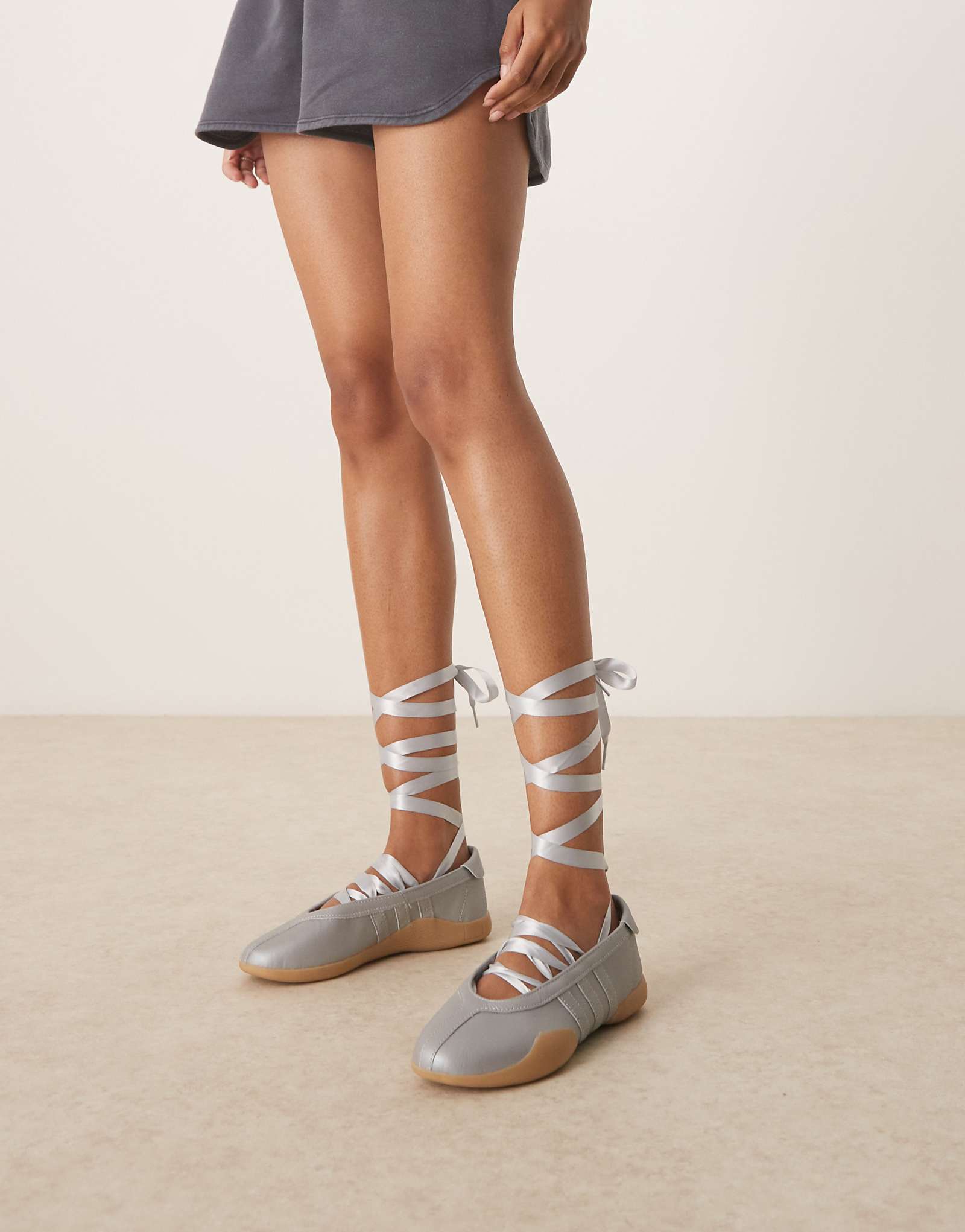 adidas Originals Taekwondo Mei silver 19490₽