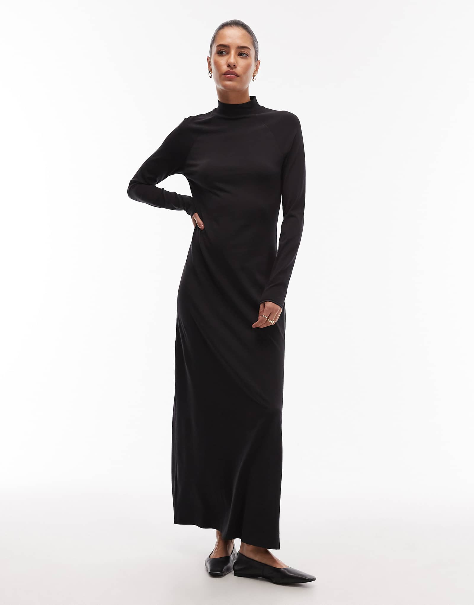 - ARKET soft touch black 13390₽