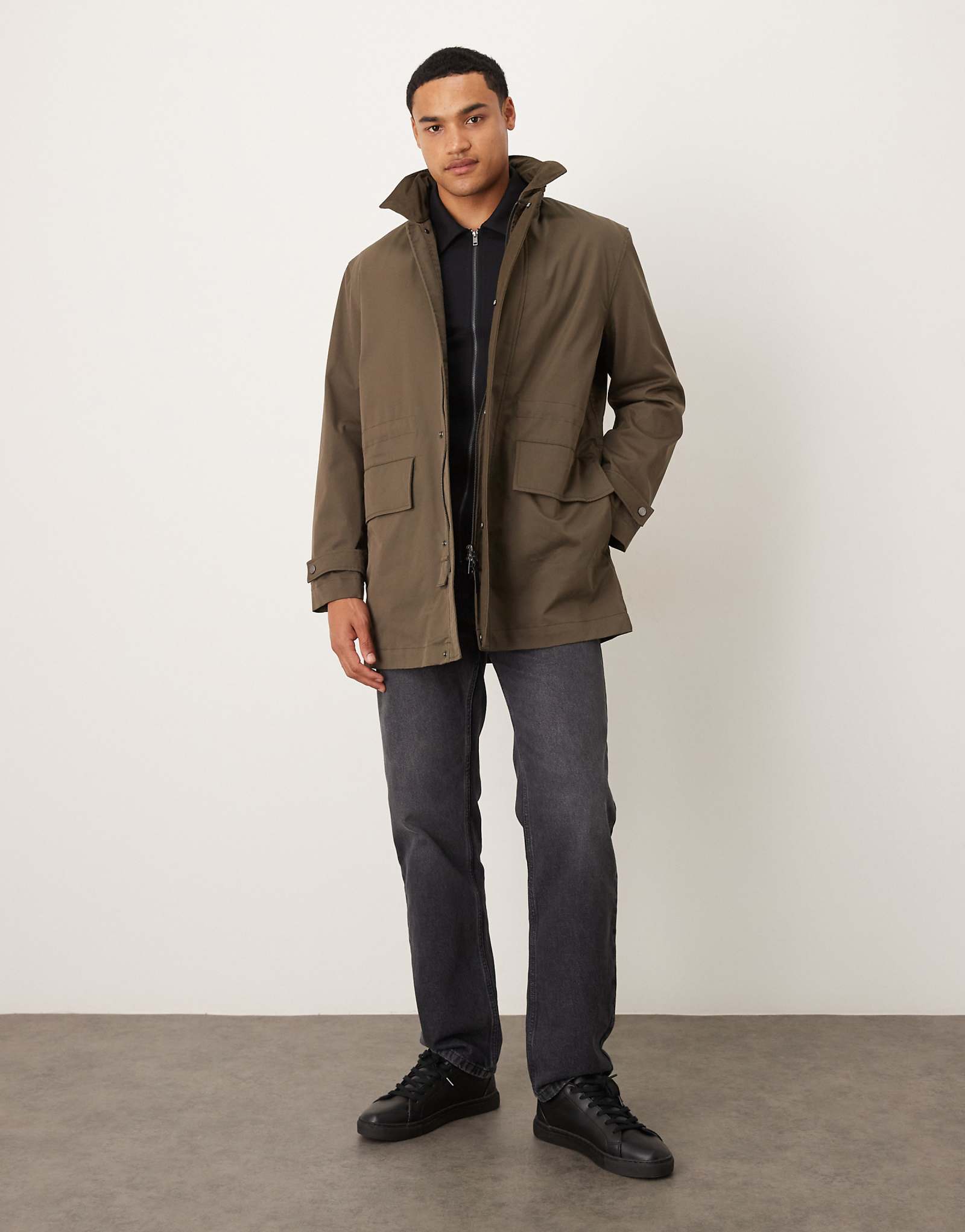 - Mango - green 32590₽