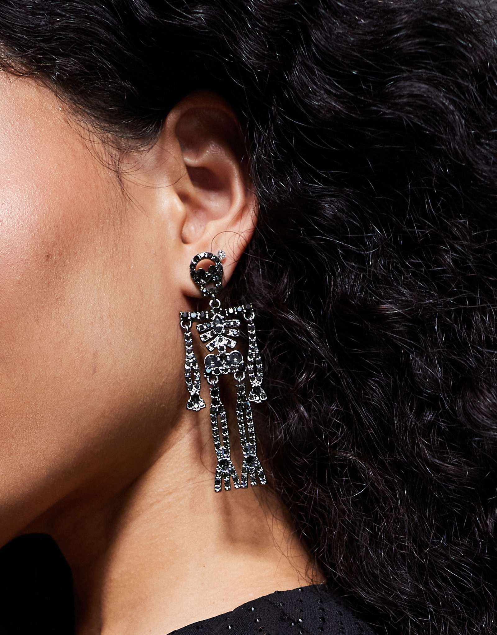 - ASOS DESIGN Halloween black 1890₽