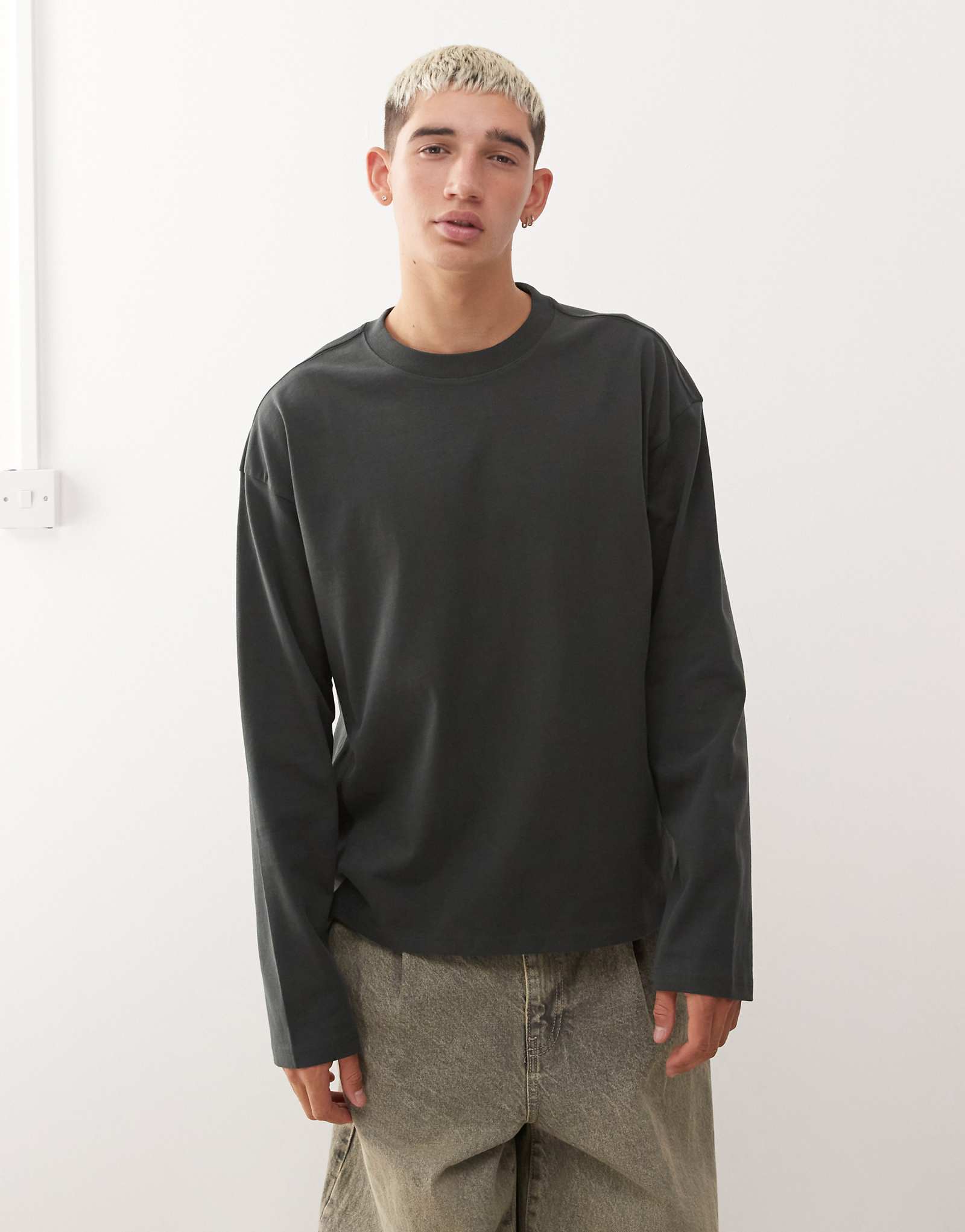 - dark green 8490₽