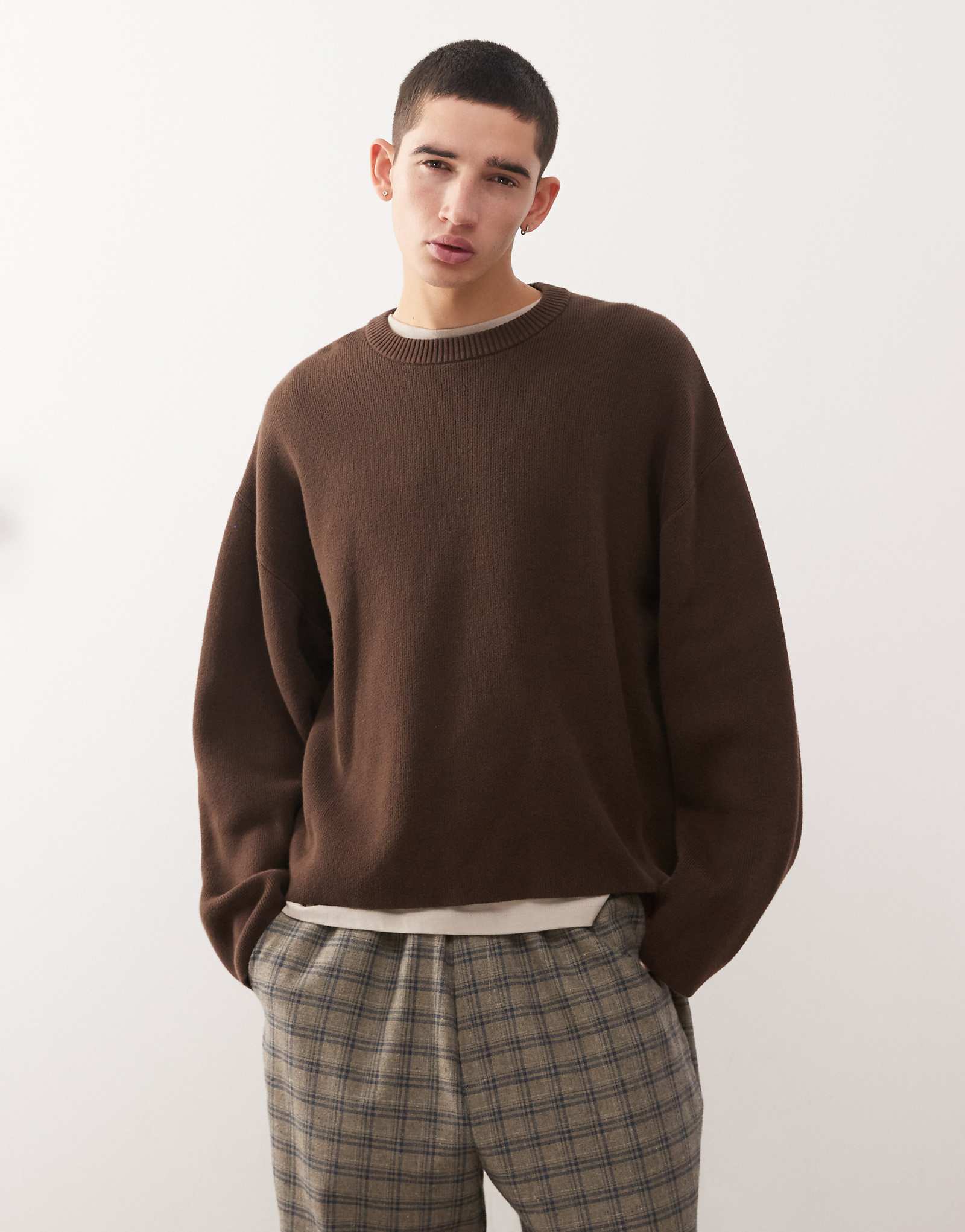 - dark brown 10390₽