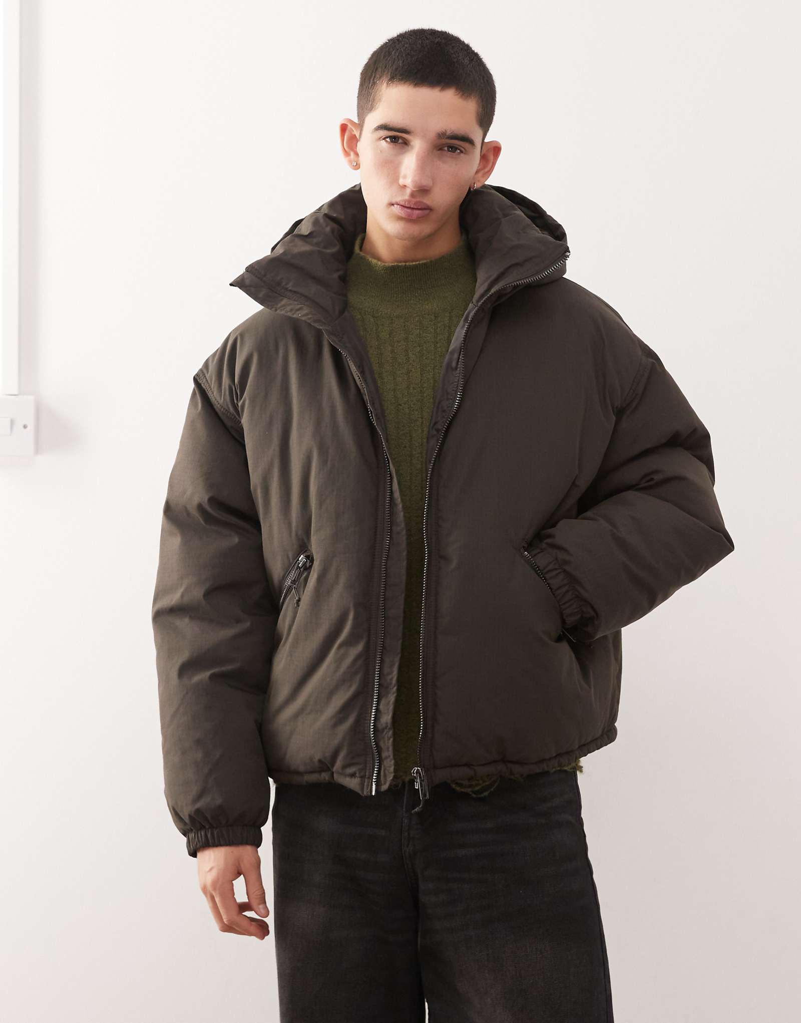 - Floyd puffer - dark brown 36890₽