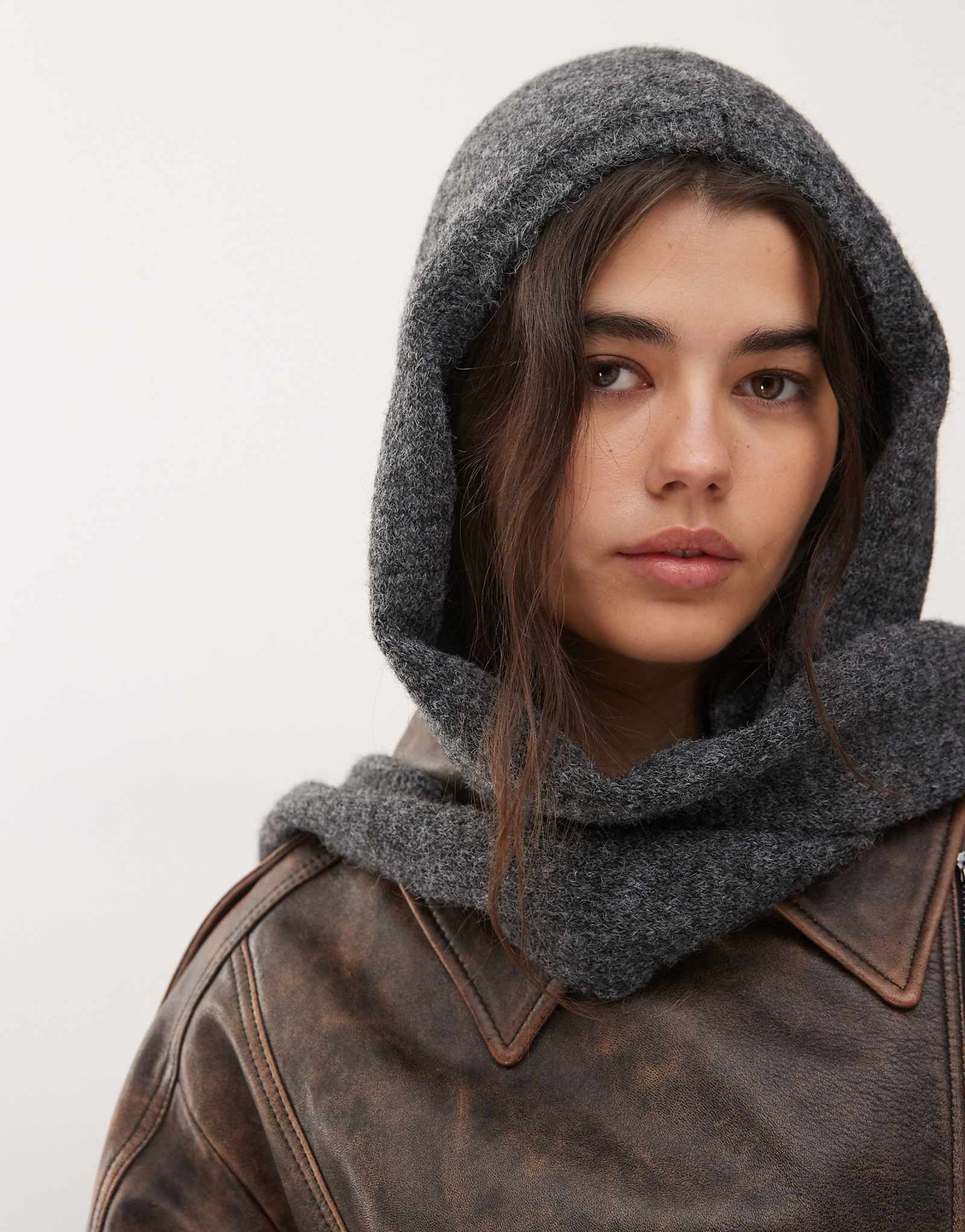 - Dark gray melange 11490₽