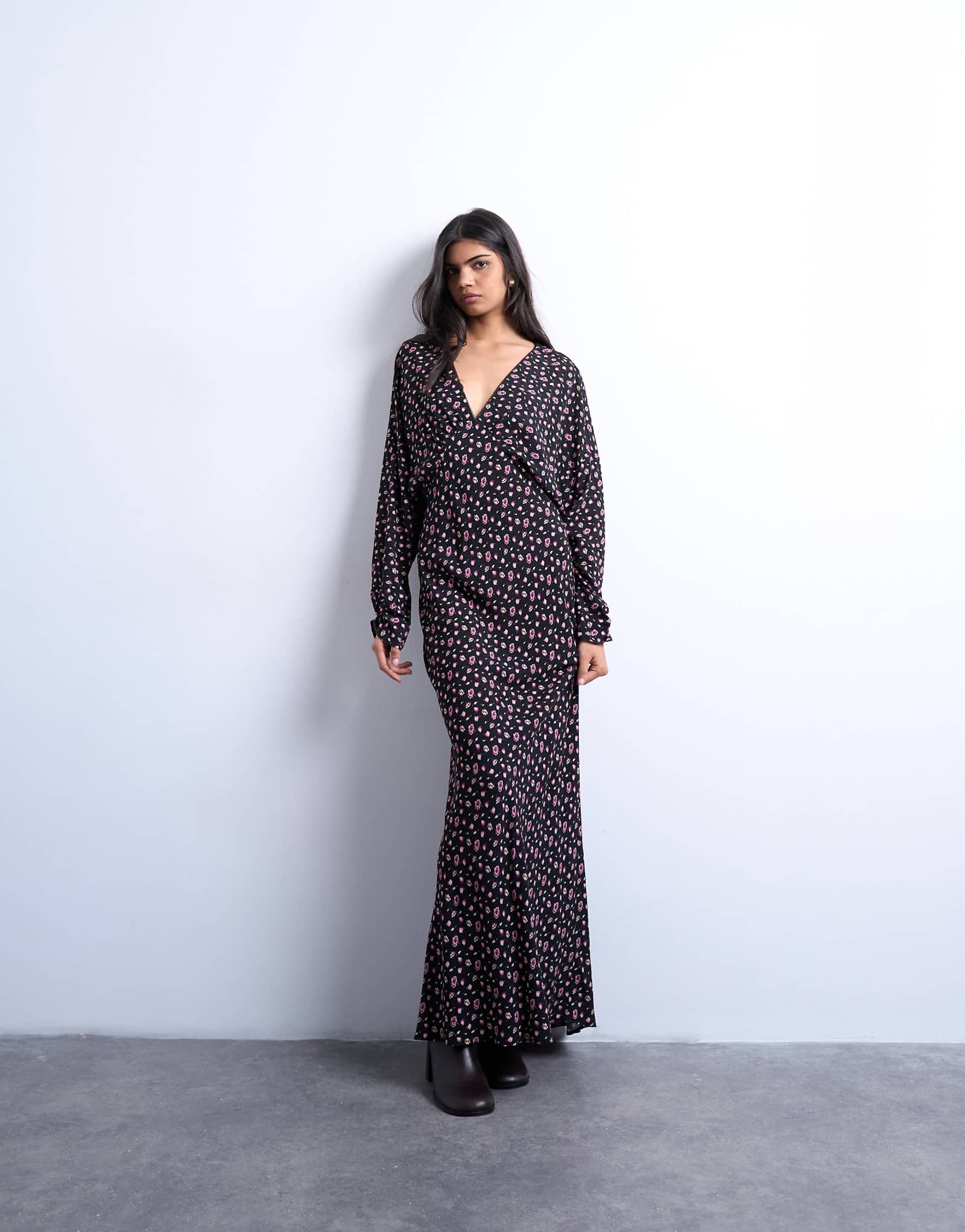 Topshop black floral 6790₽