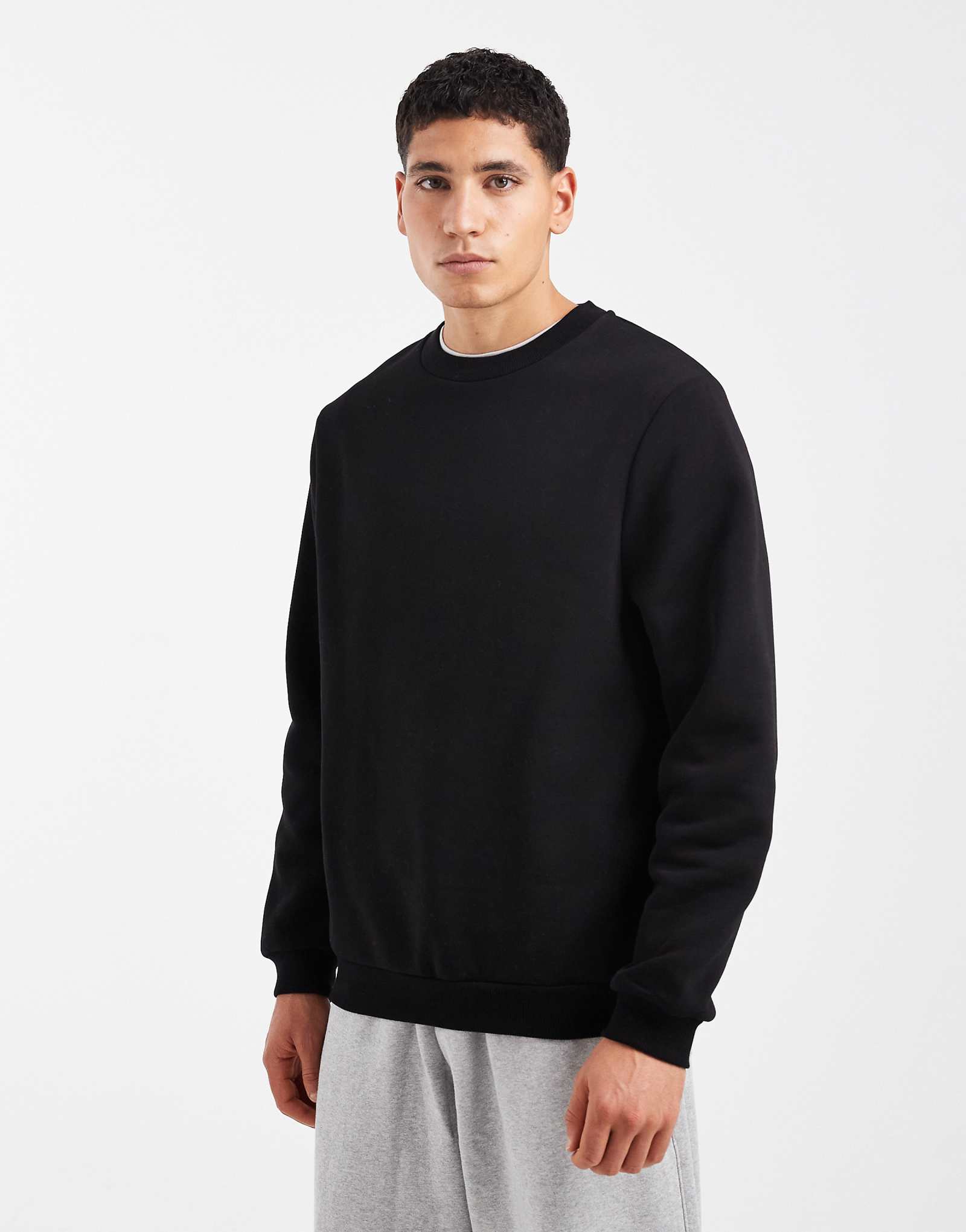 ASOS DESIGN essential black 6790₽