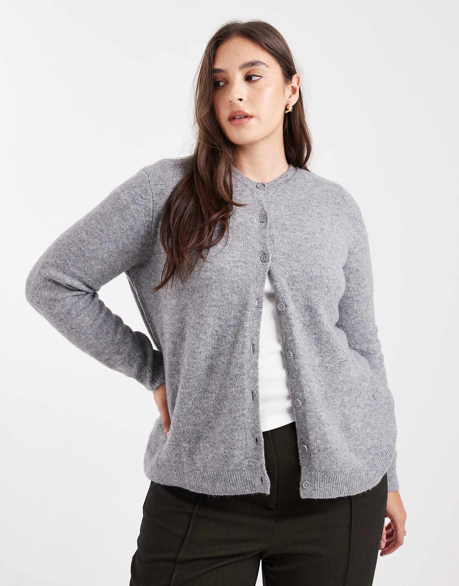 - medium gray melange 5690₽