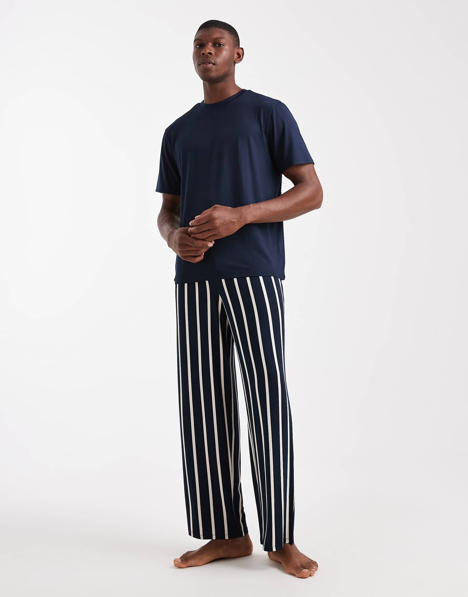 Urban Threads - navy 10590₽