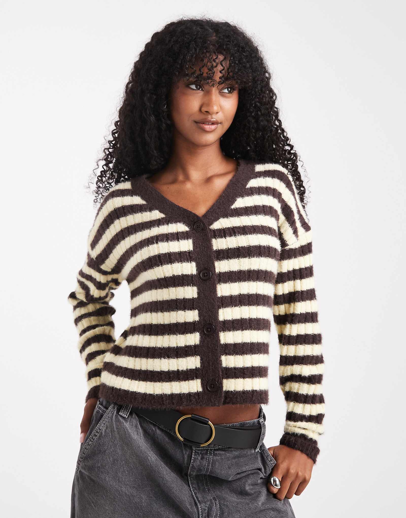 - Wednesdays Girl Yellowbrown 5490₽