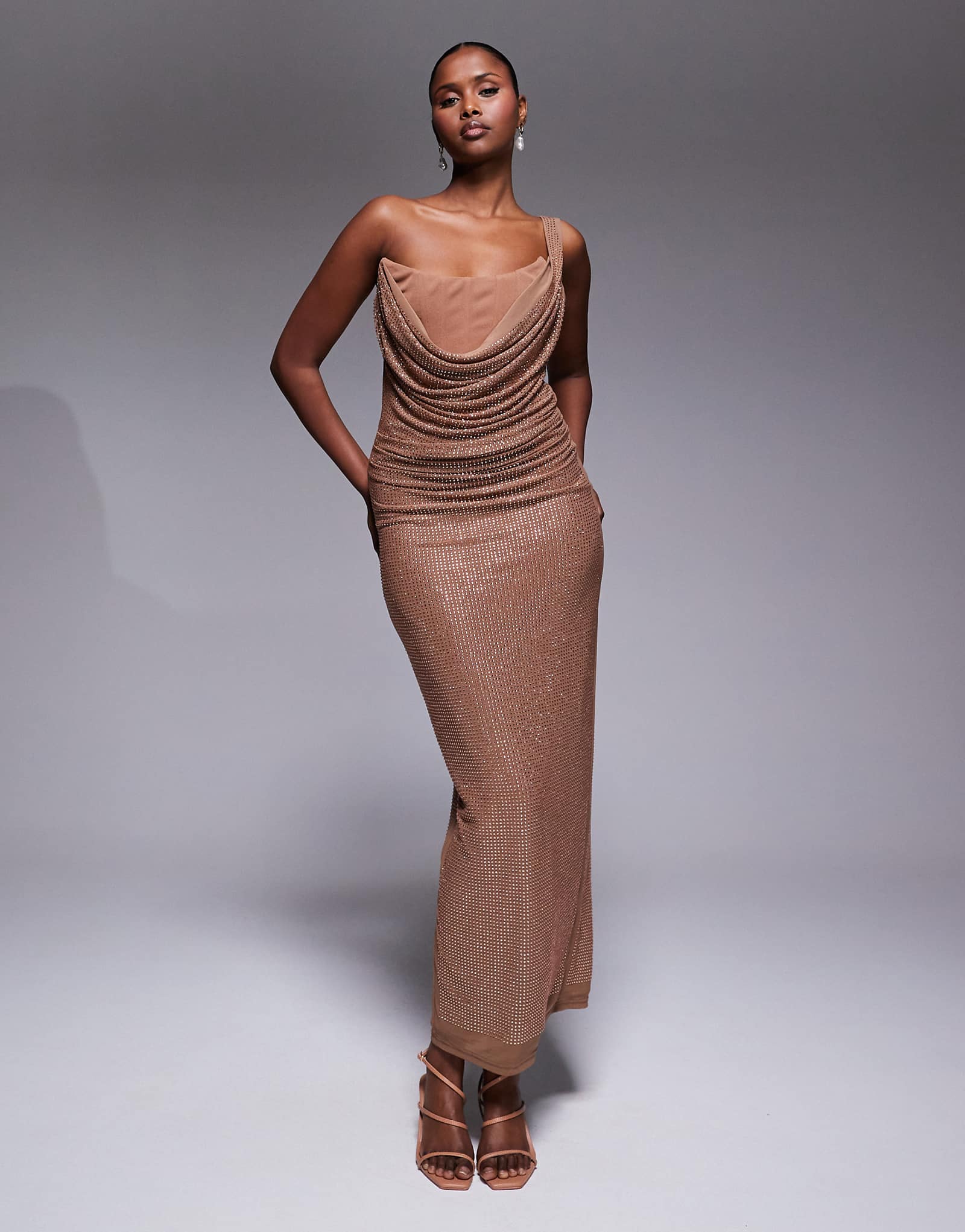 -       JLUXLABEL Krishna    brown