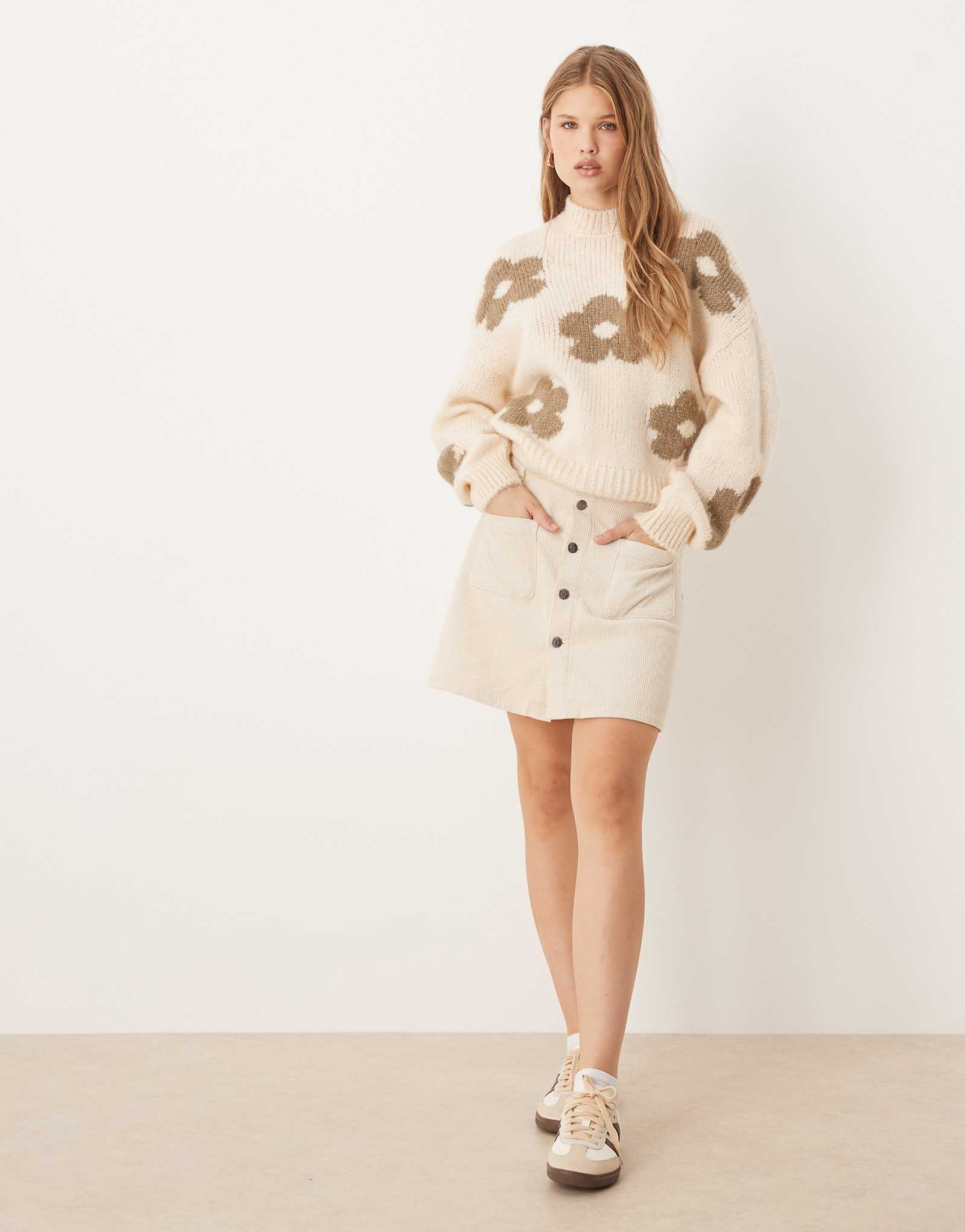 - JDY cord cream 11090₽