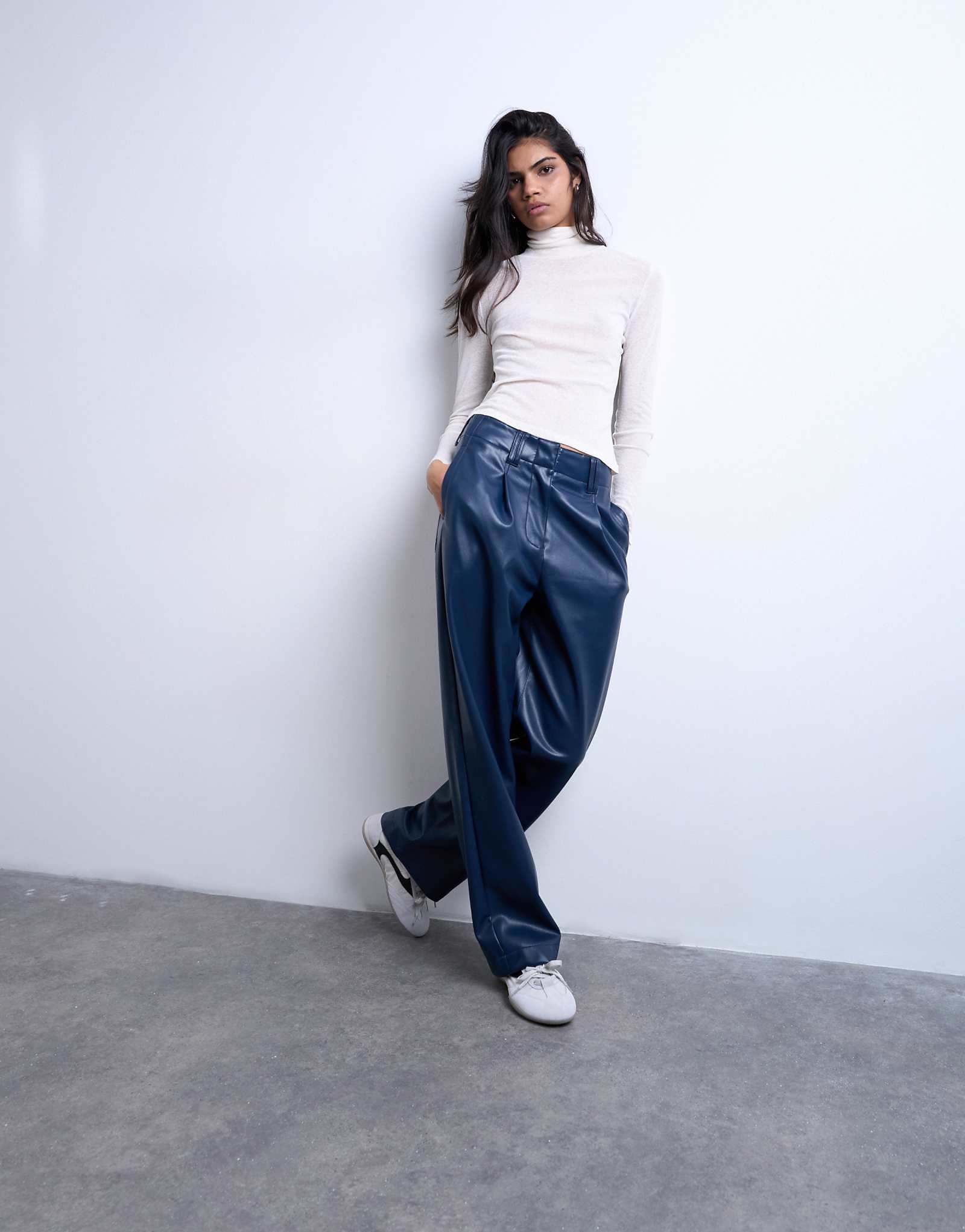 - Topshop - navy 13890₽