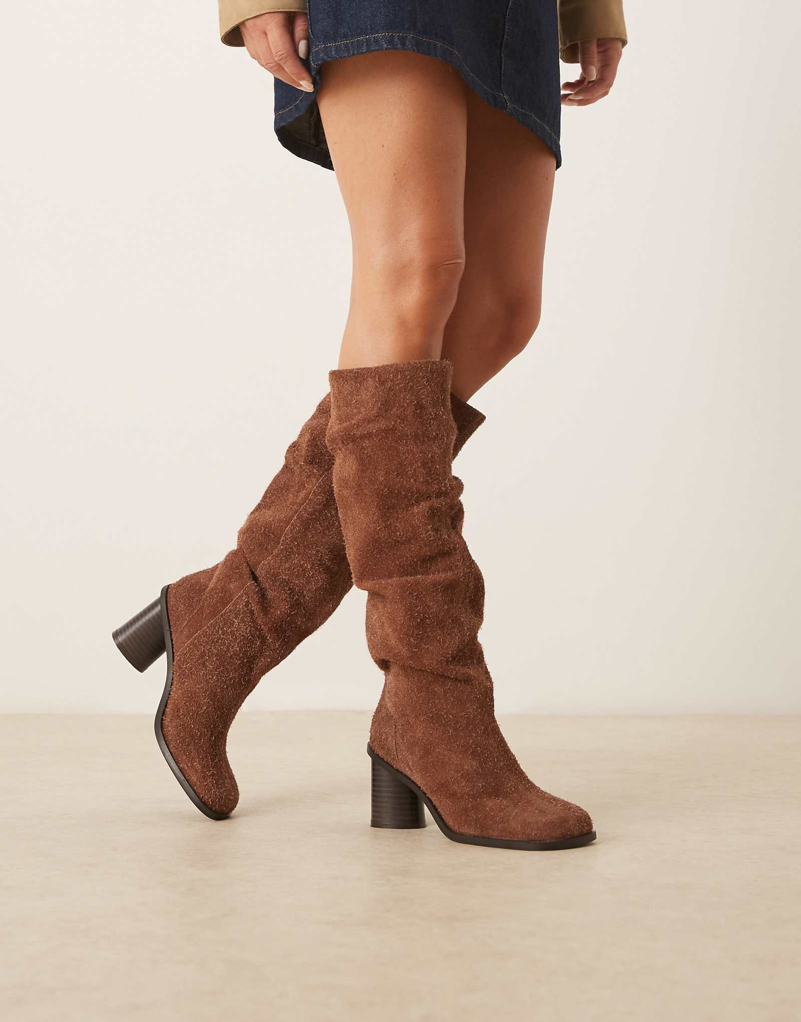 ASOS DESIGN Carolina chocolate 18290₽