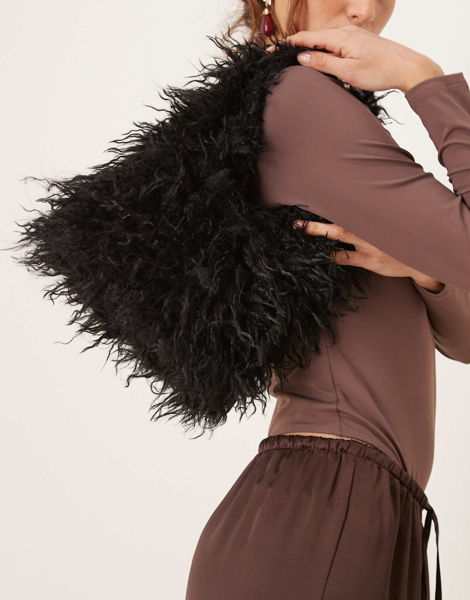 - ASOS black 4690₽