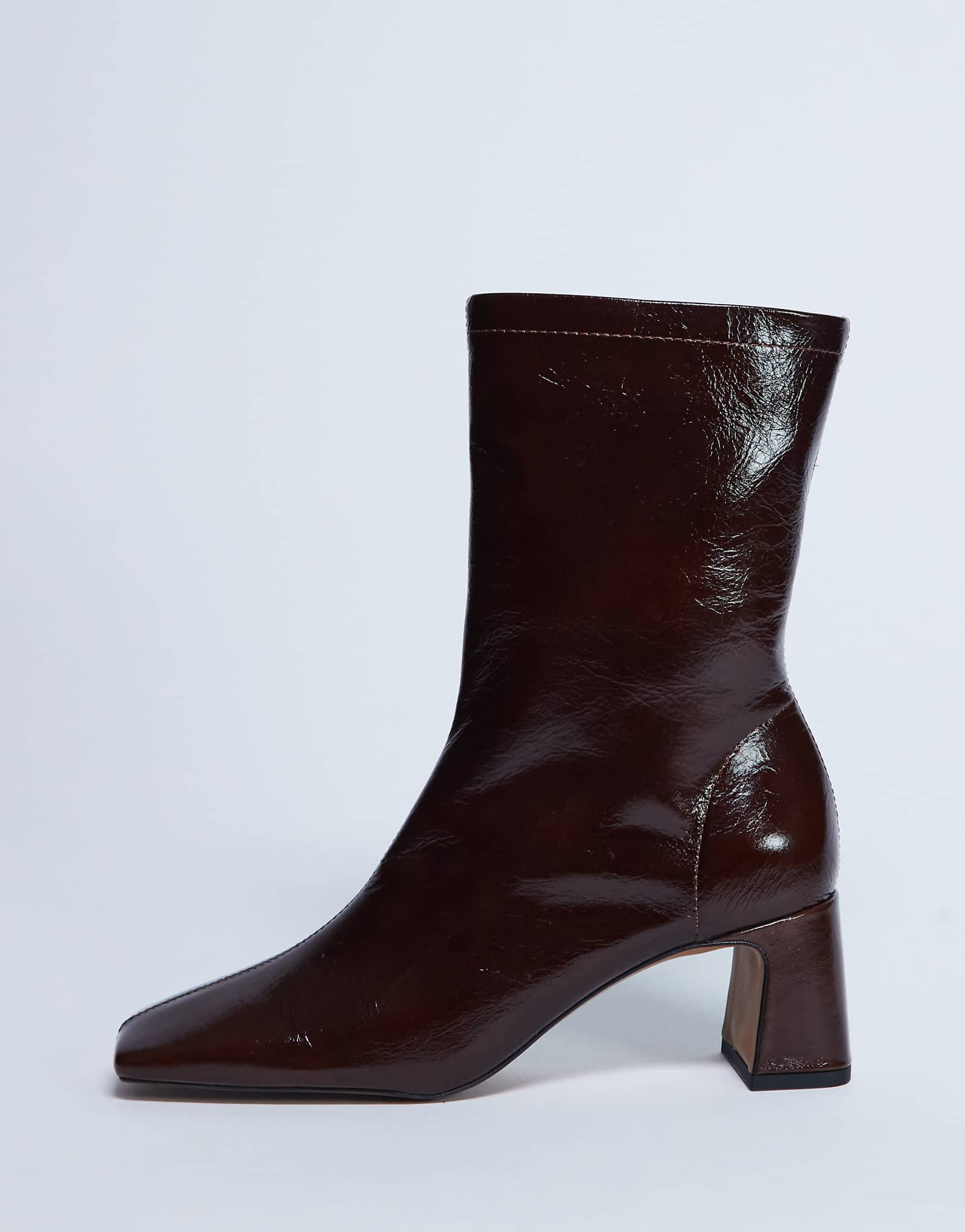 - Topshop Sara chocolate 36690₽