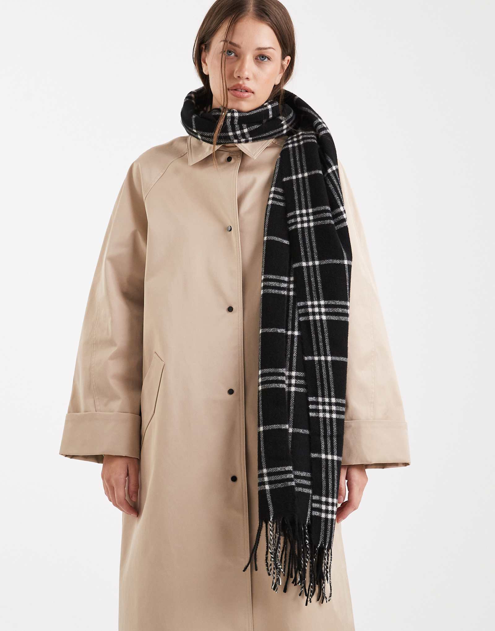 Vero Moda black check 4790₽