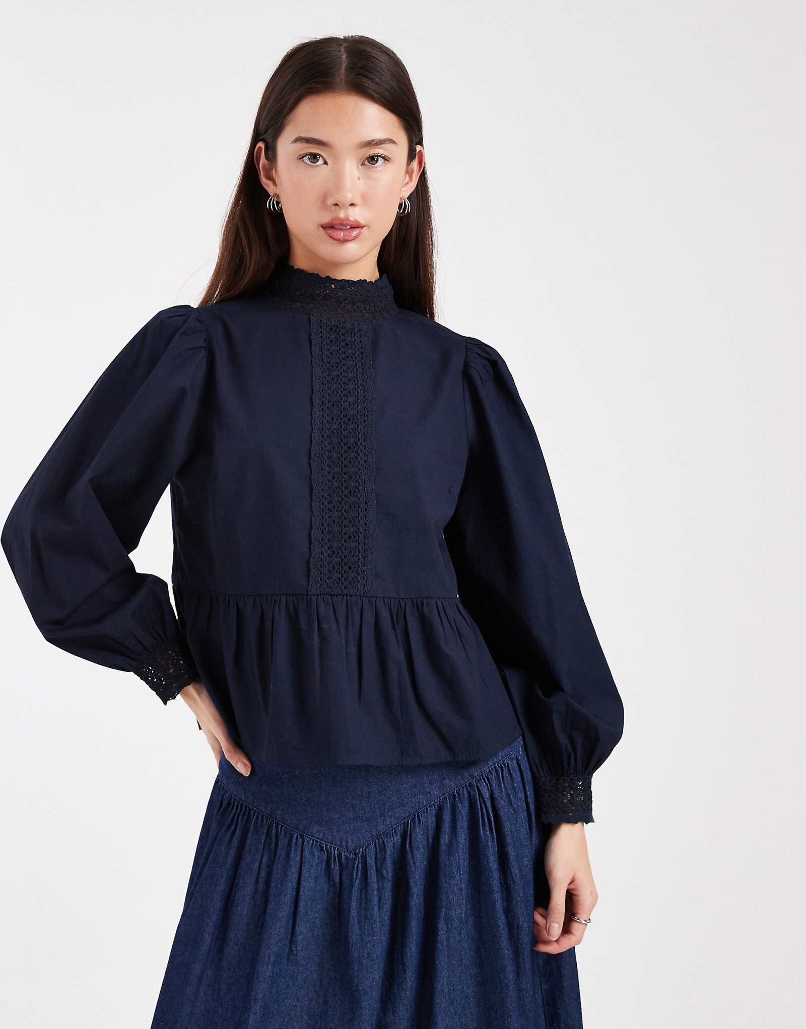 - Wednesdays Girl navy 9390₽