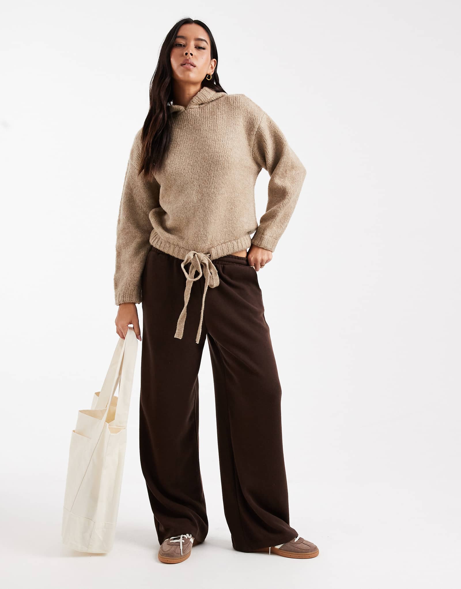 Miss Selfridge beige 6490₽