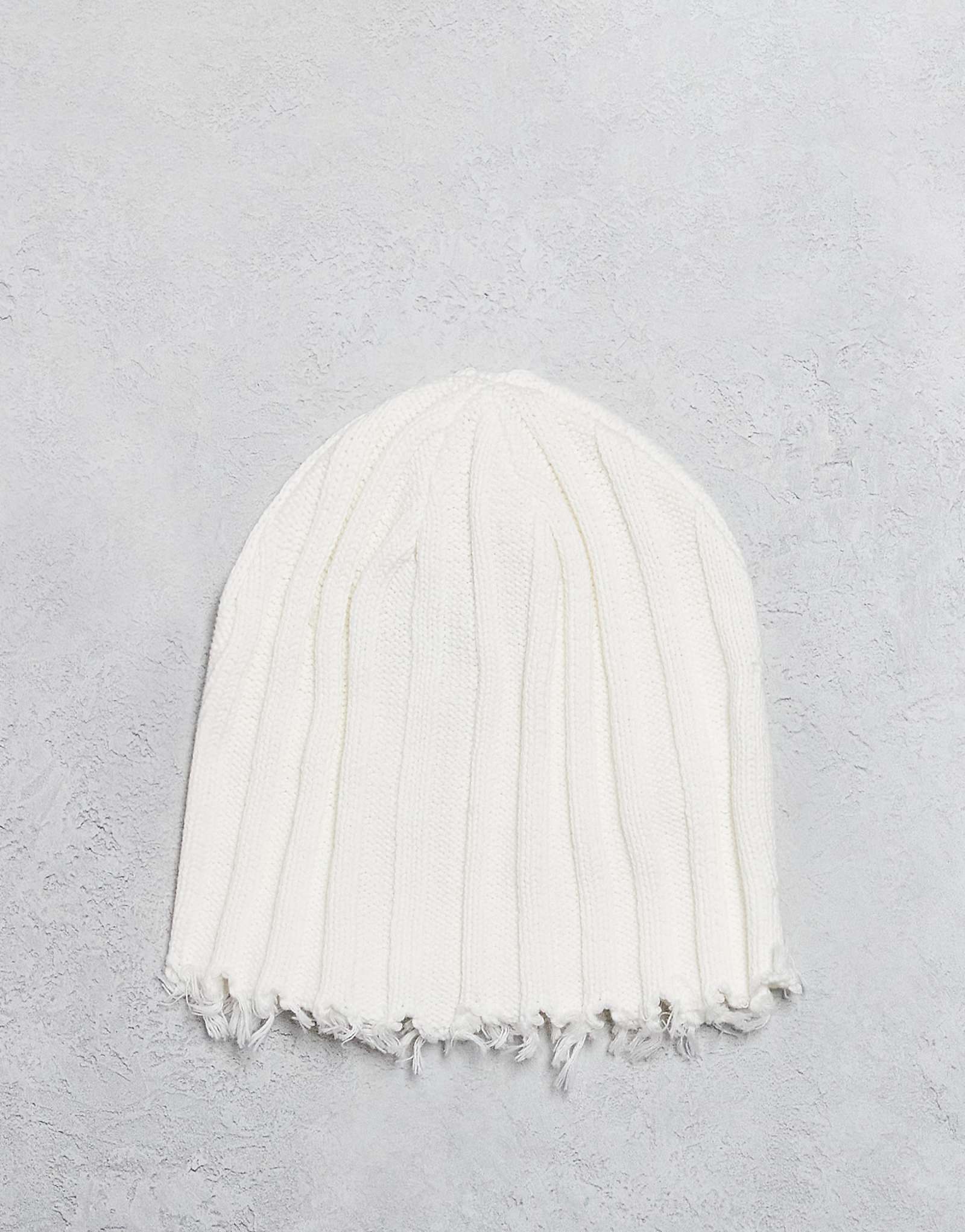 COLLUSION white 2190₽