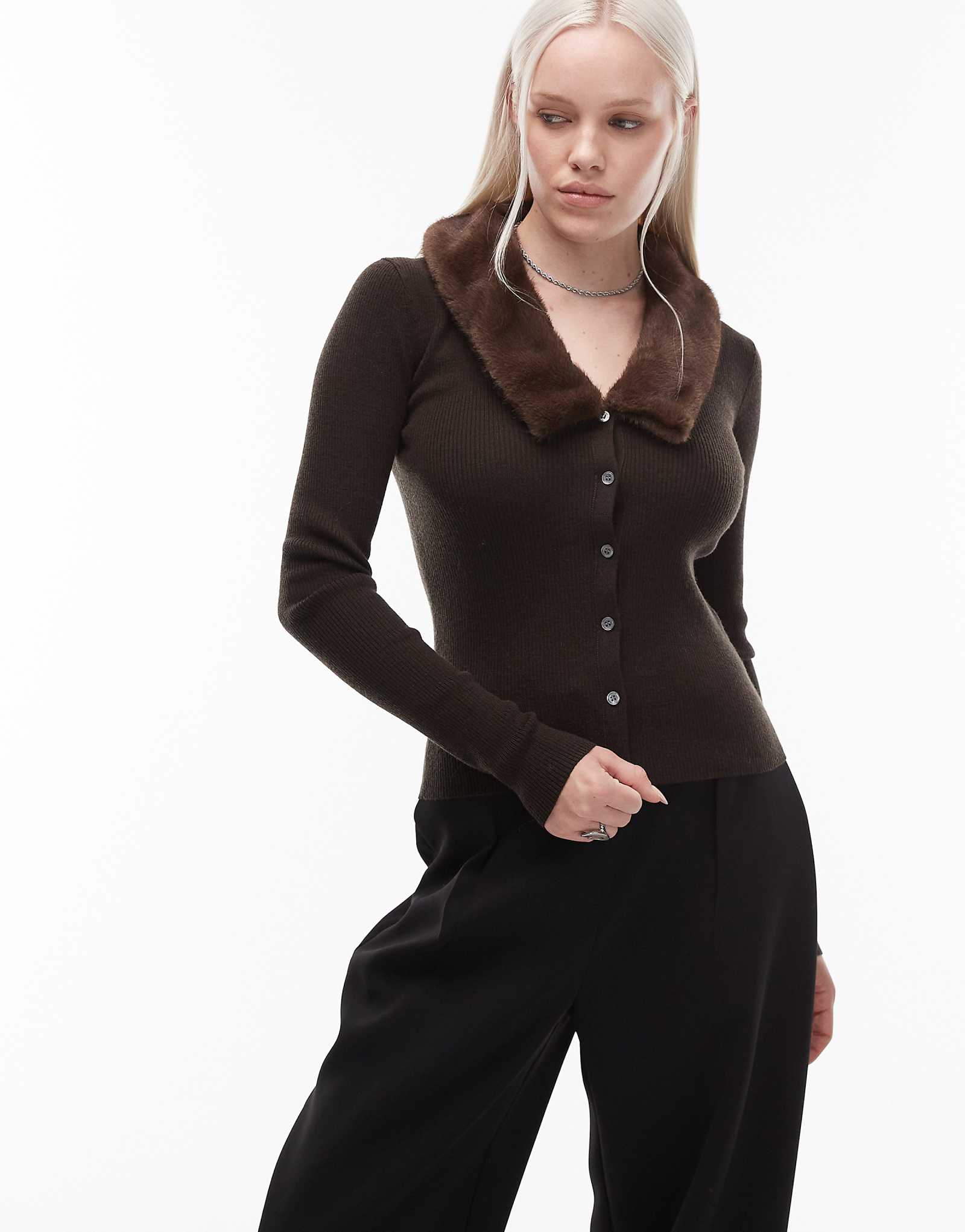 ARKET - dark brown 25490₽