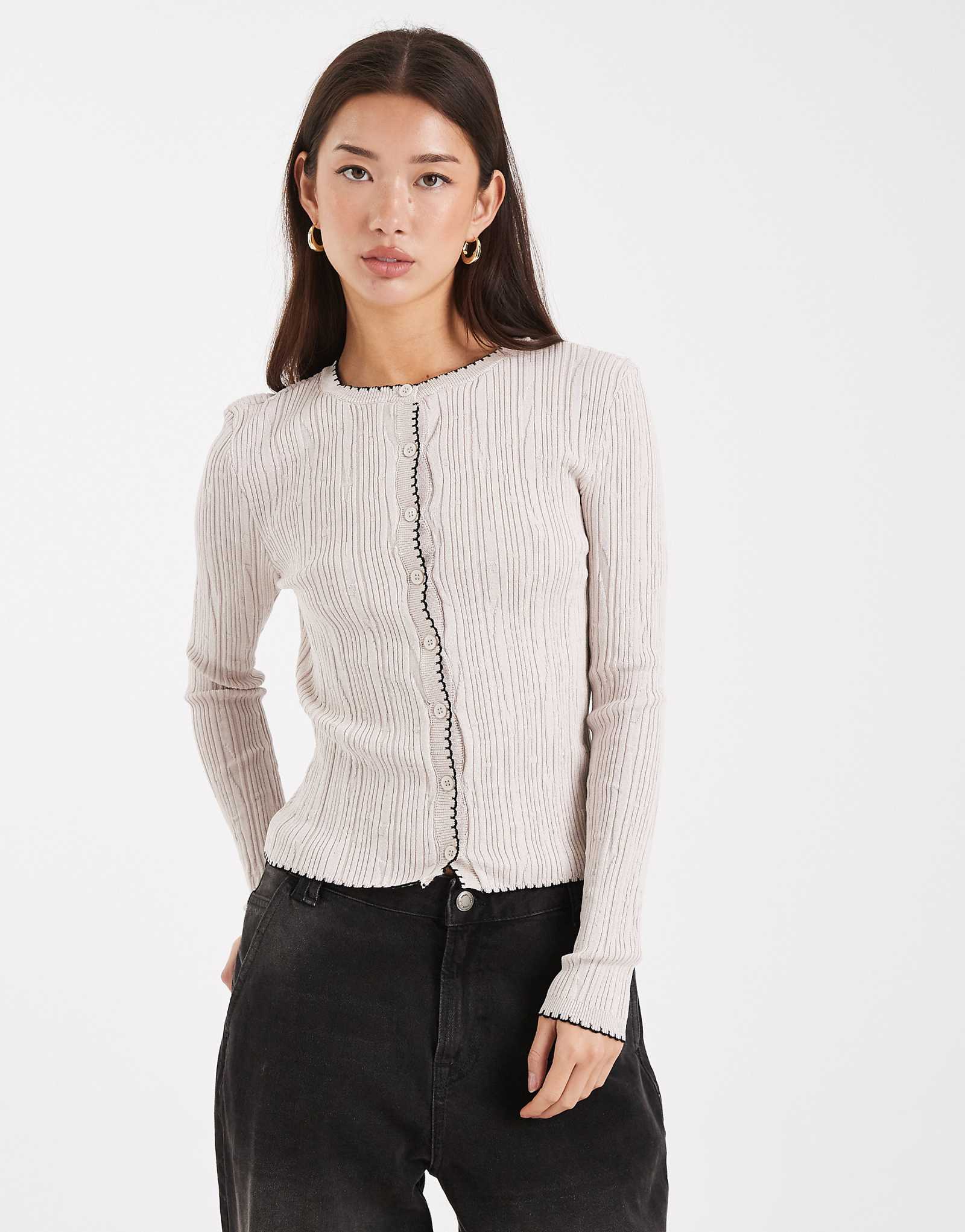 Miss Selfridge cream 7590₽