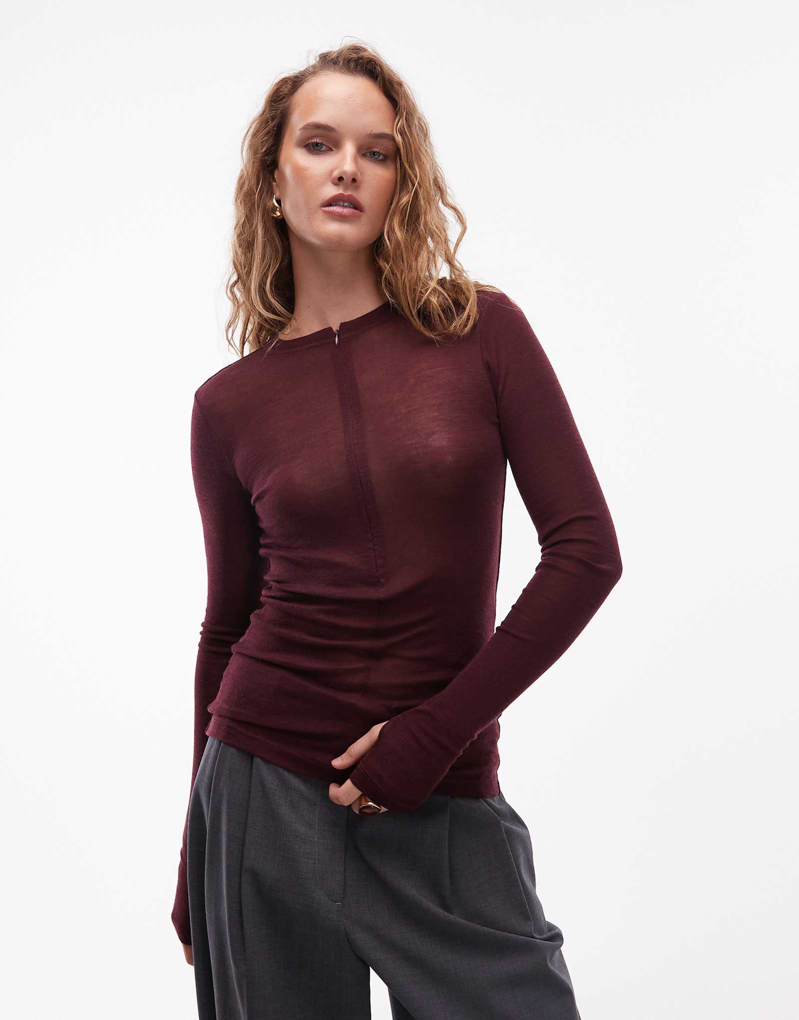 ARKET - red 15590₽