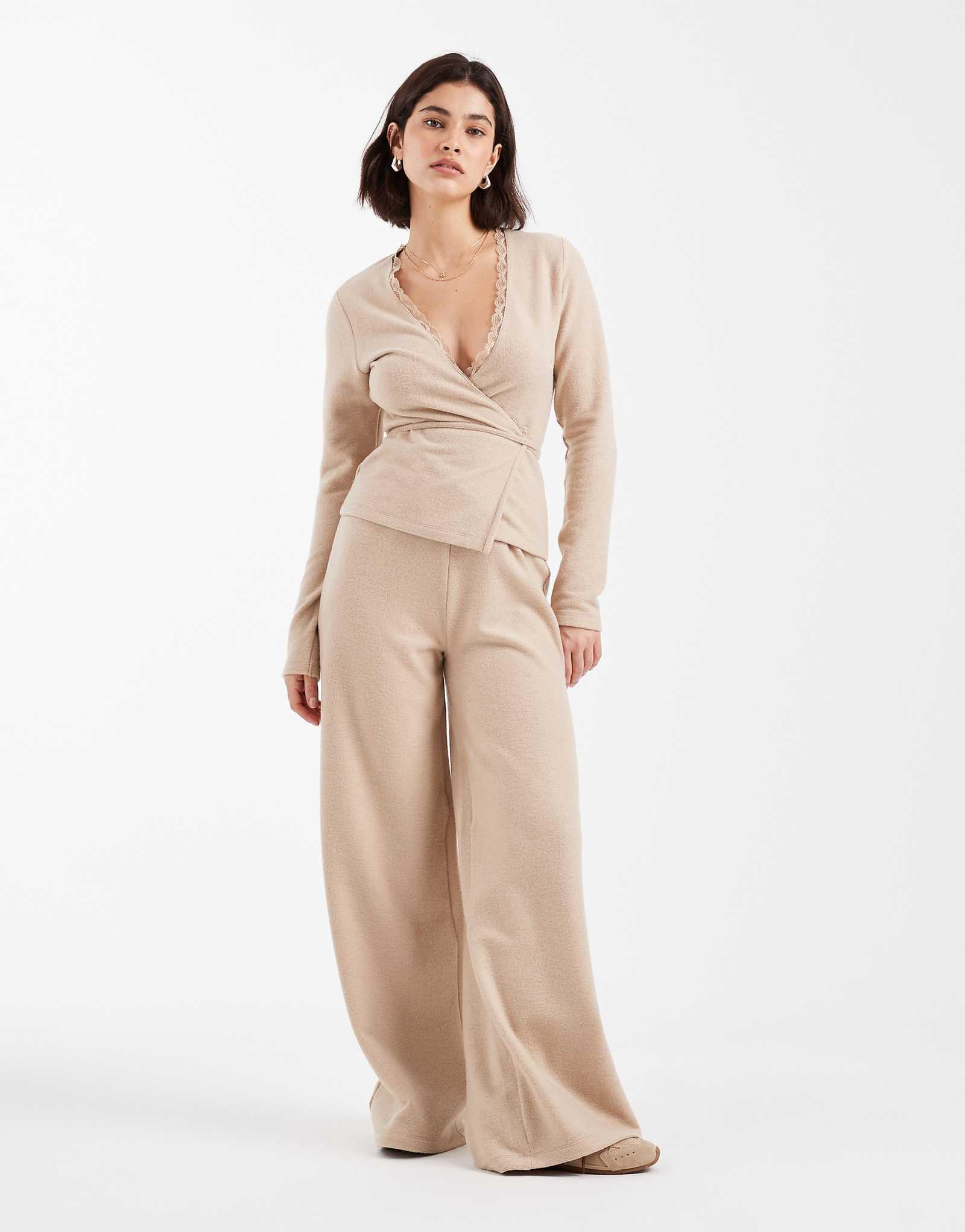 Miss Selfridge mushroom 3290₽