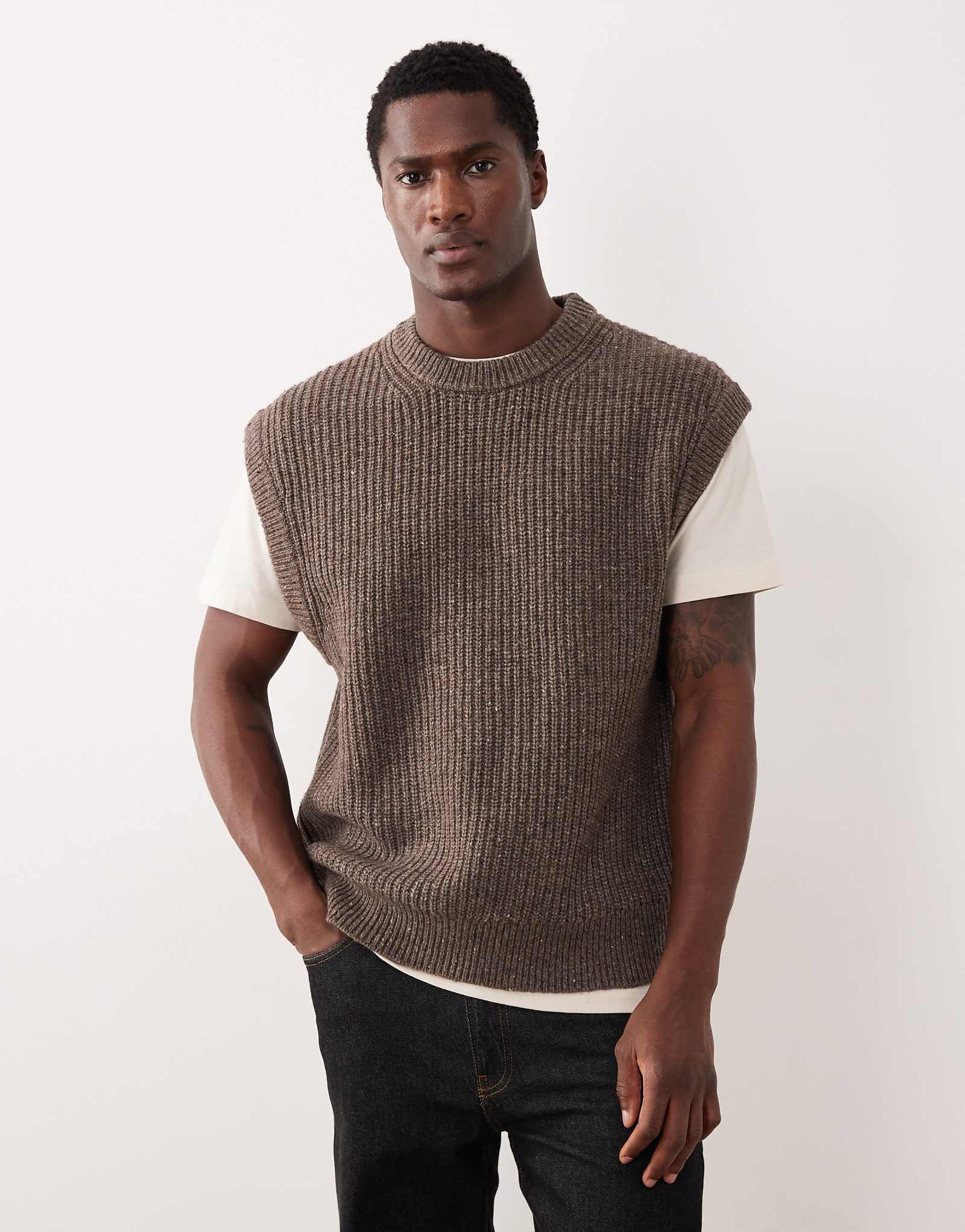 brown 12390₽