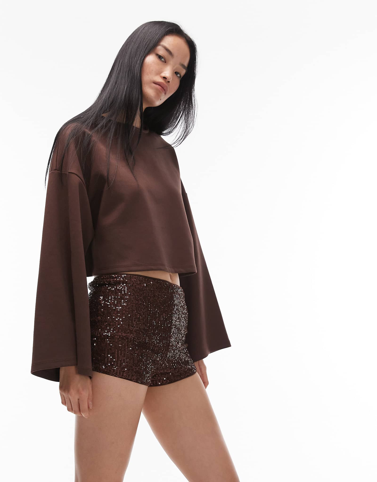 - ASOS chocolate 8690₽