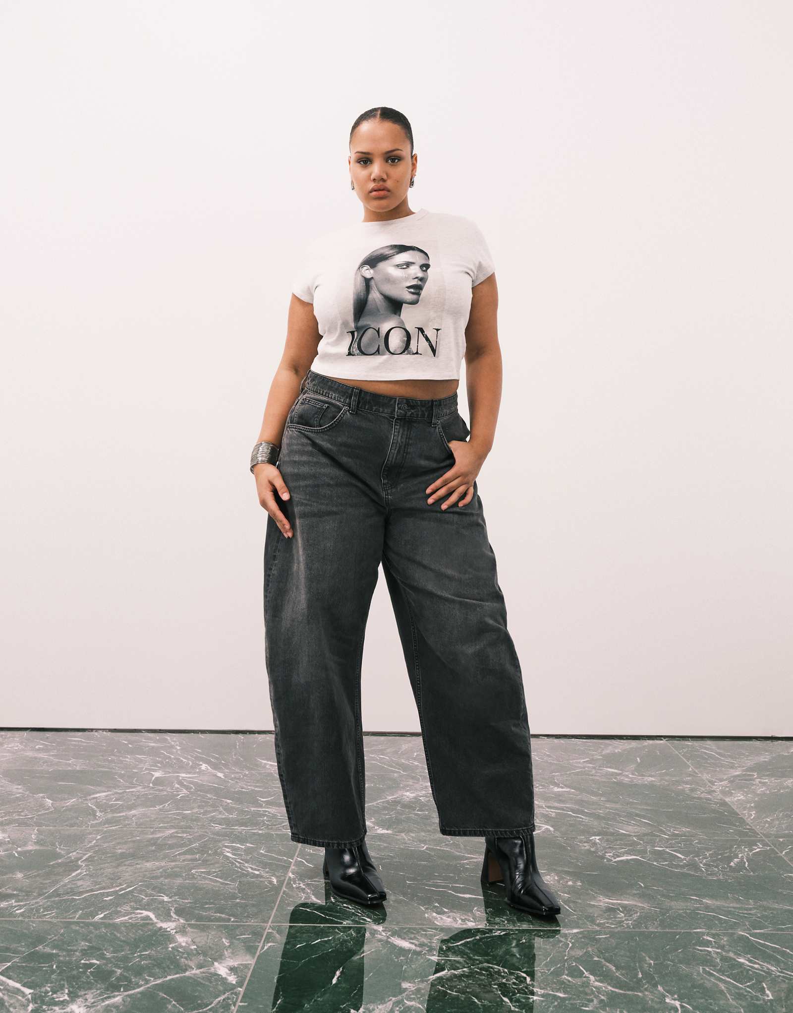 - ASOS DESIGN Curve black 12990₽