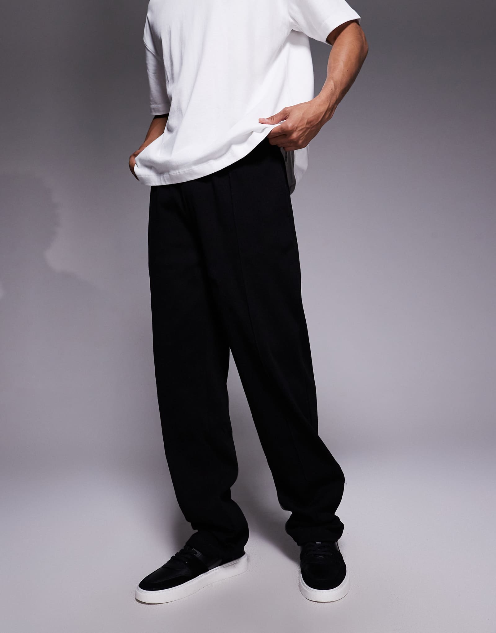 ASOS DESIGN black 11890₽