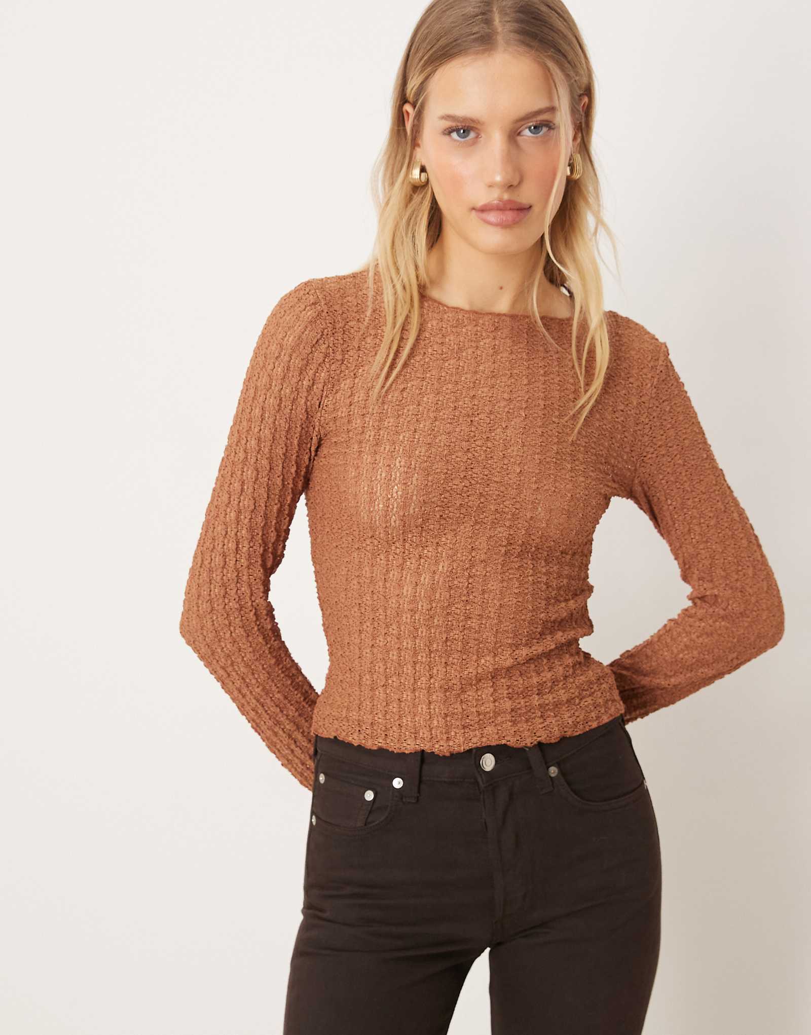 AWARE - mocha mousse 2790₽