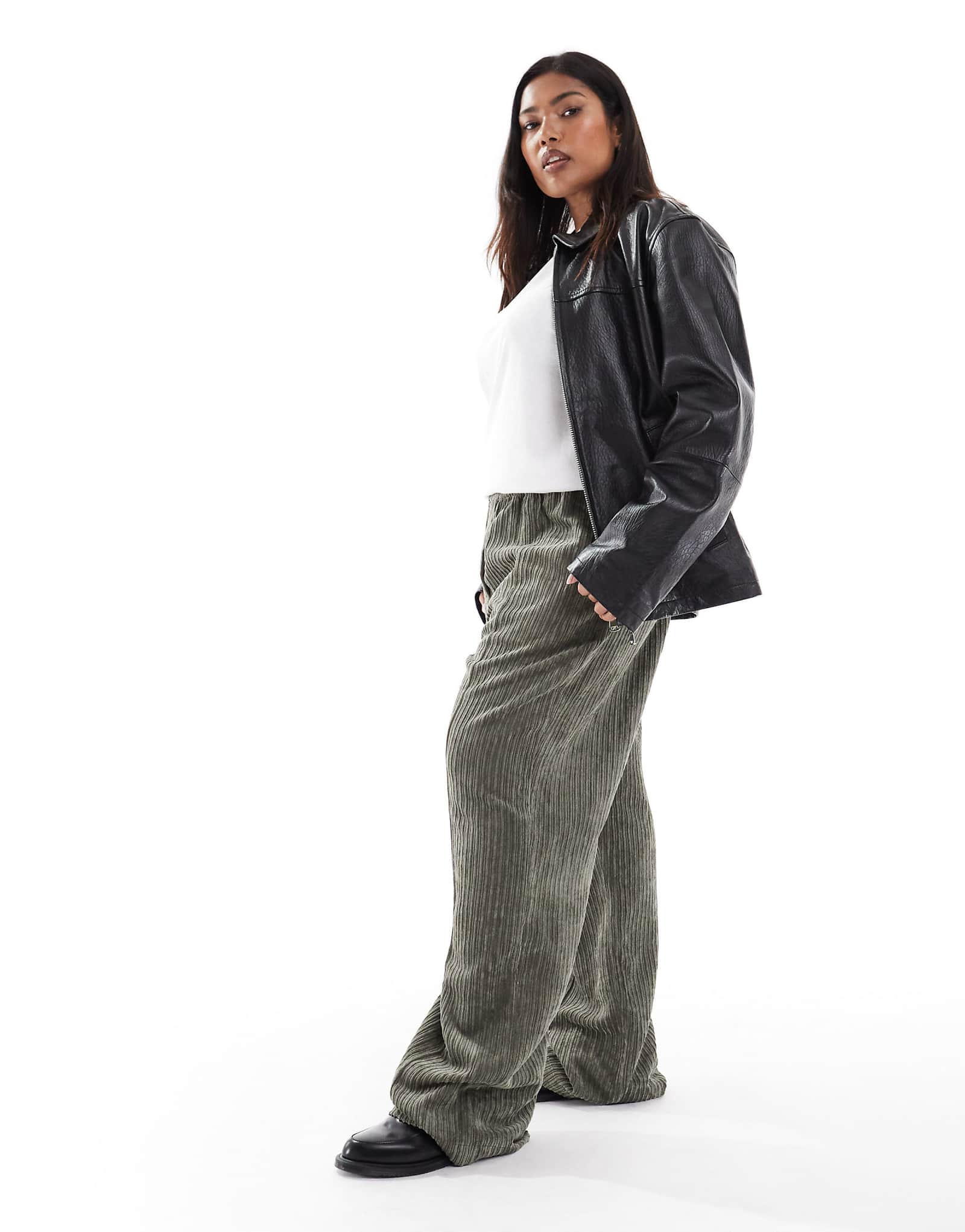 ASOS DESIGN Curve khaki 4690₽