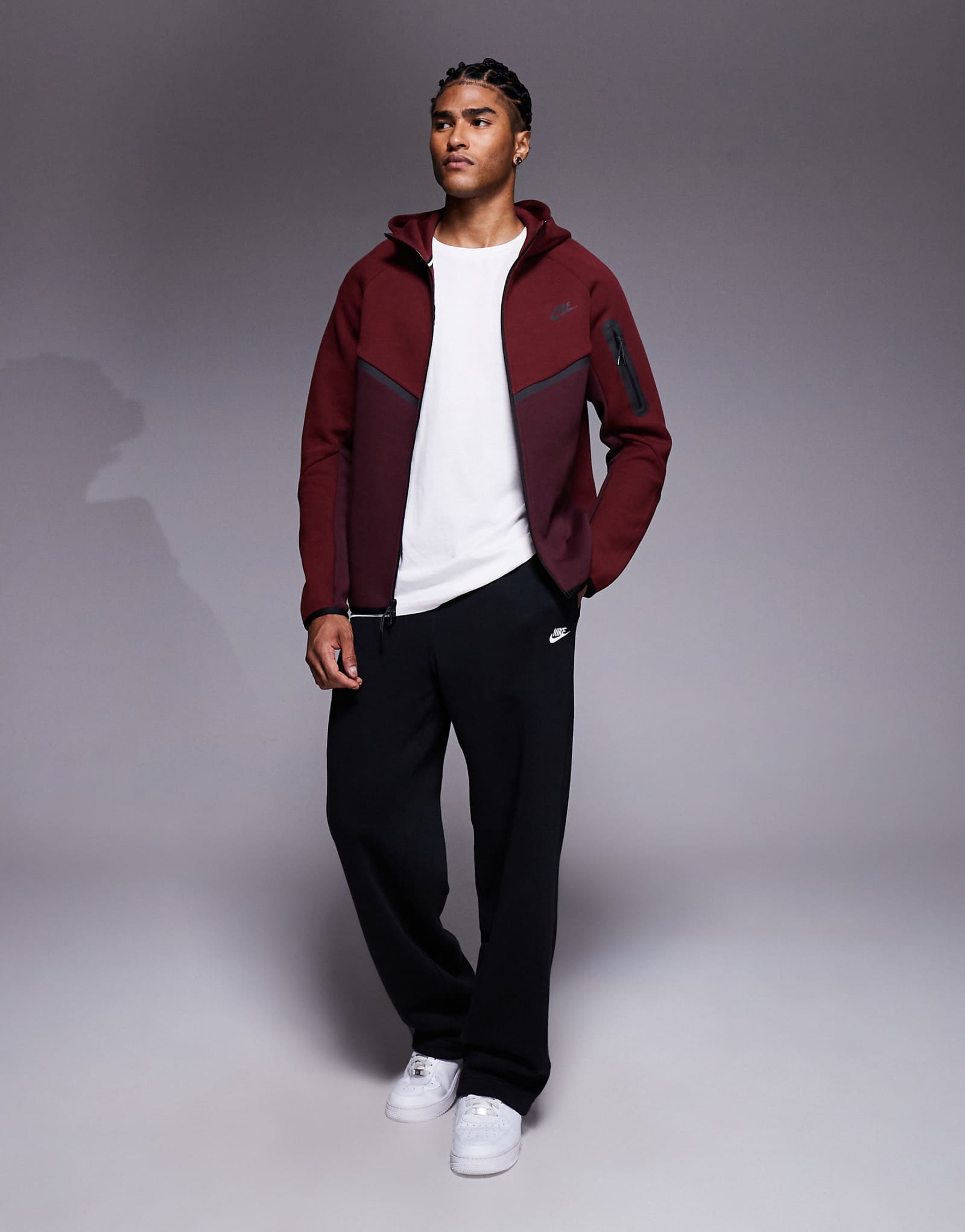 - Nike Club black 14090₽