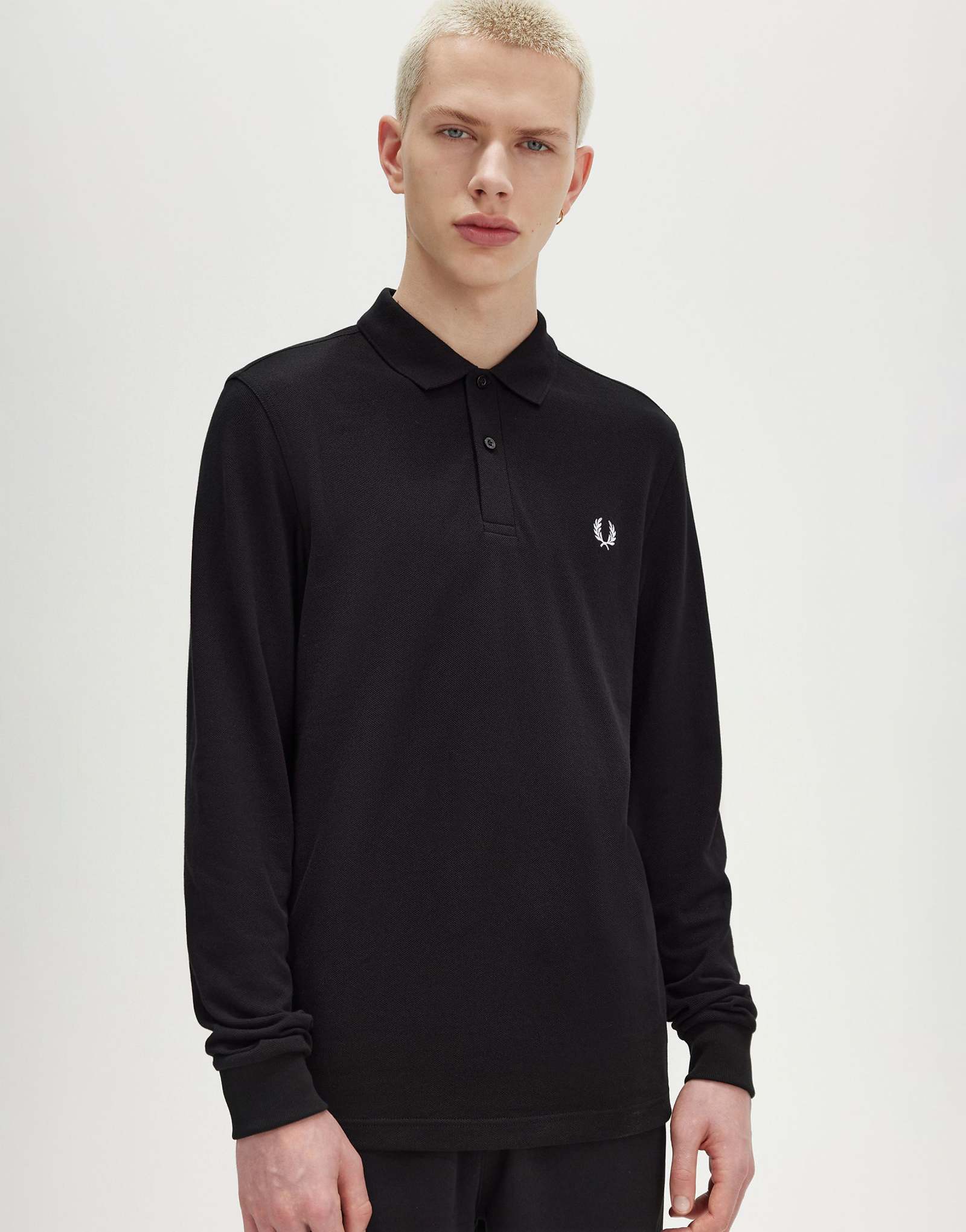 Fred Perry black 27090₽