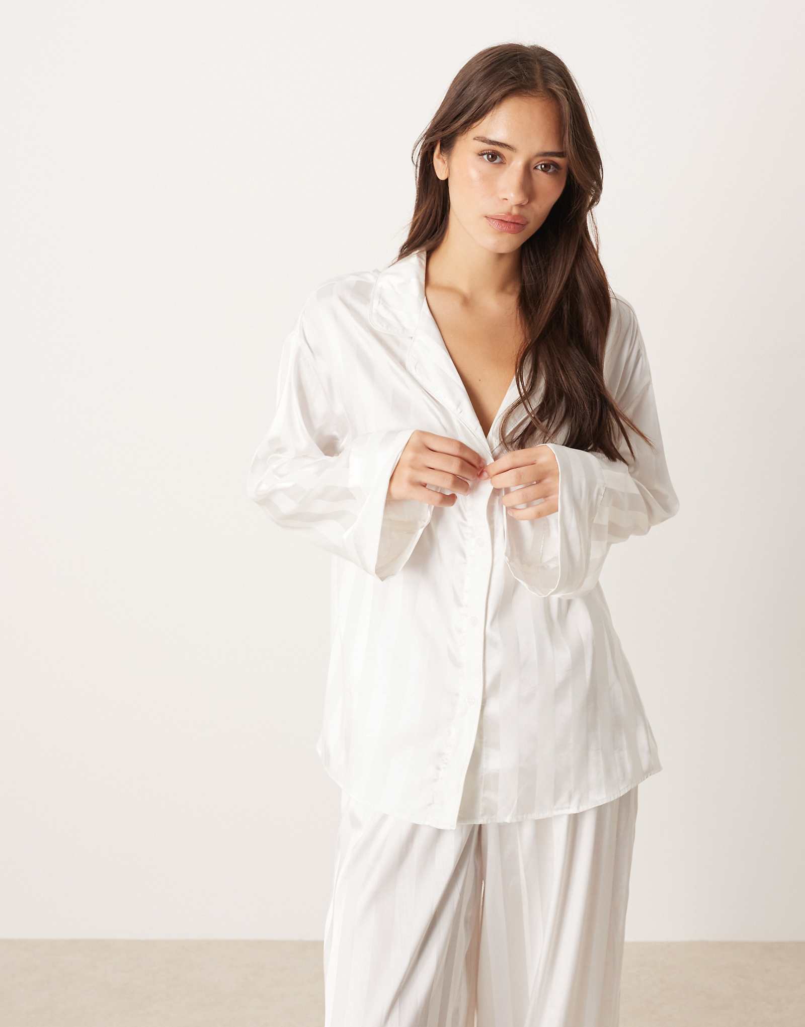 Gina Tricot white 8490₽