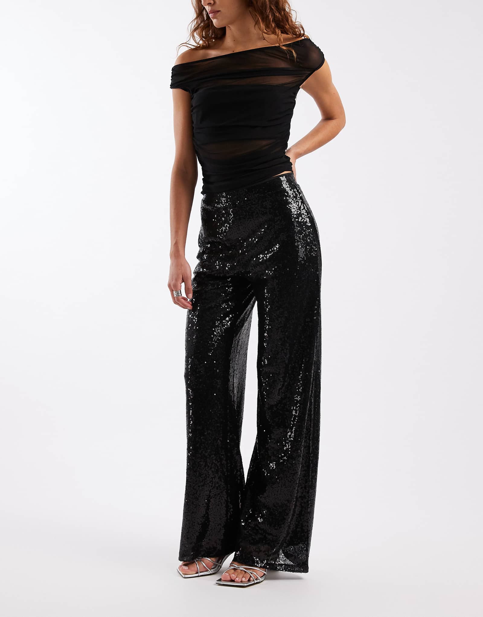 black sequins 14890₽