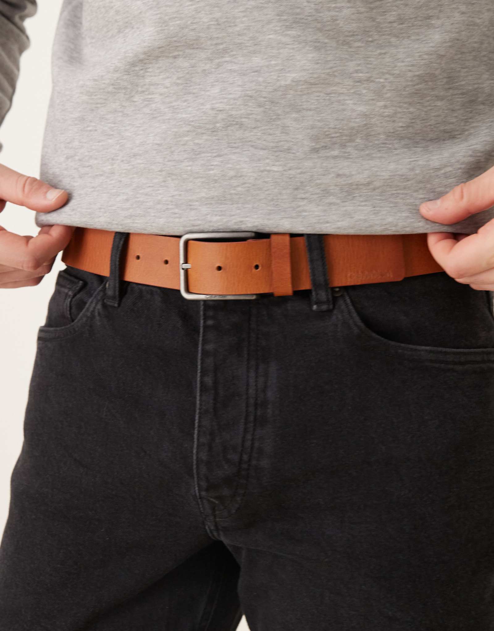 Calvin Klein Jeans 35 ck cognacantique s 10790₽