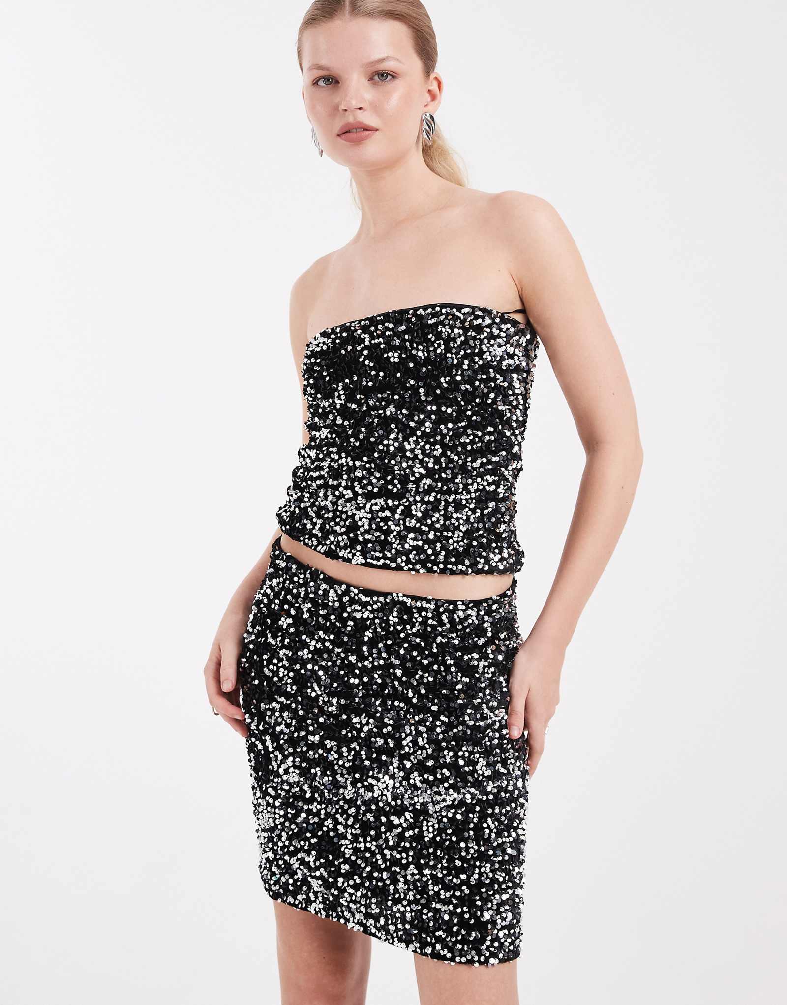- Vero Moda - black silver sequins 8690₽