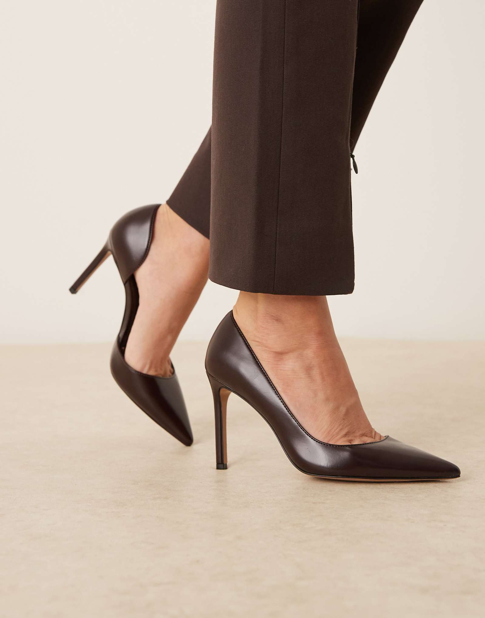 - Mango CHOCOLATE BROWN 17390₽