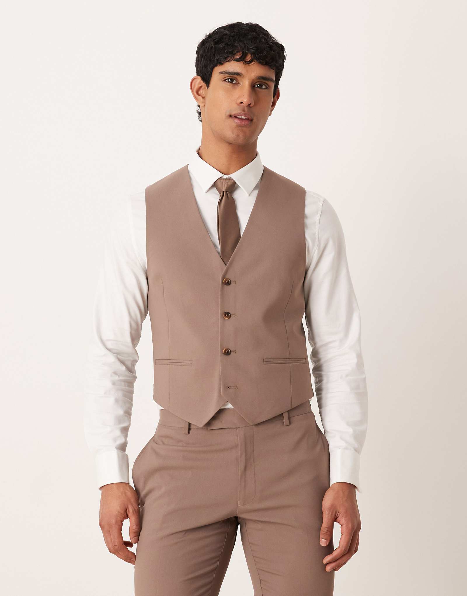 - ASOS DESIGN brown 10890₽