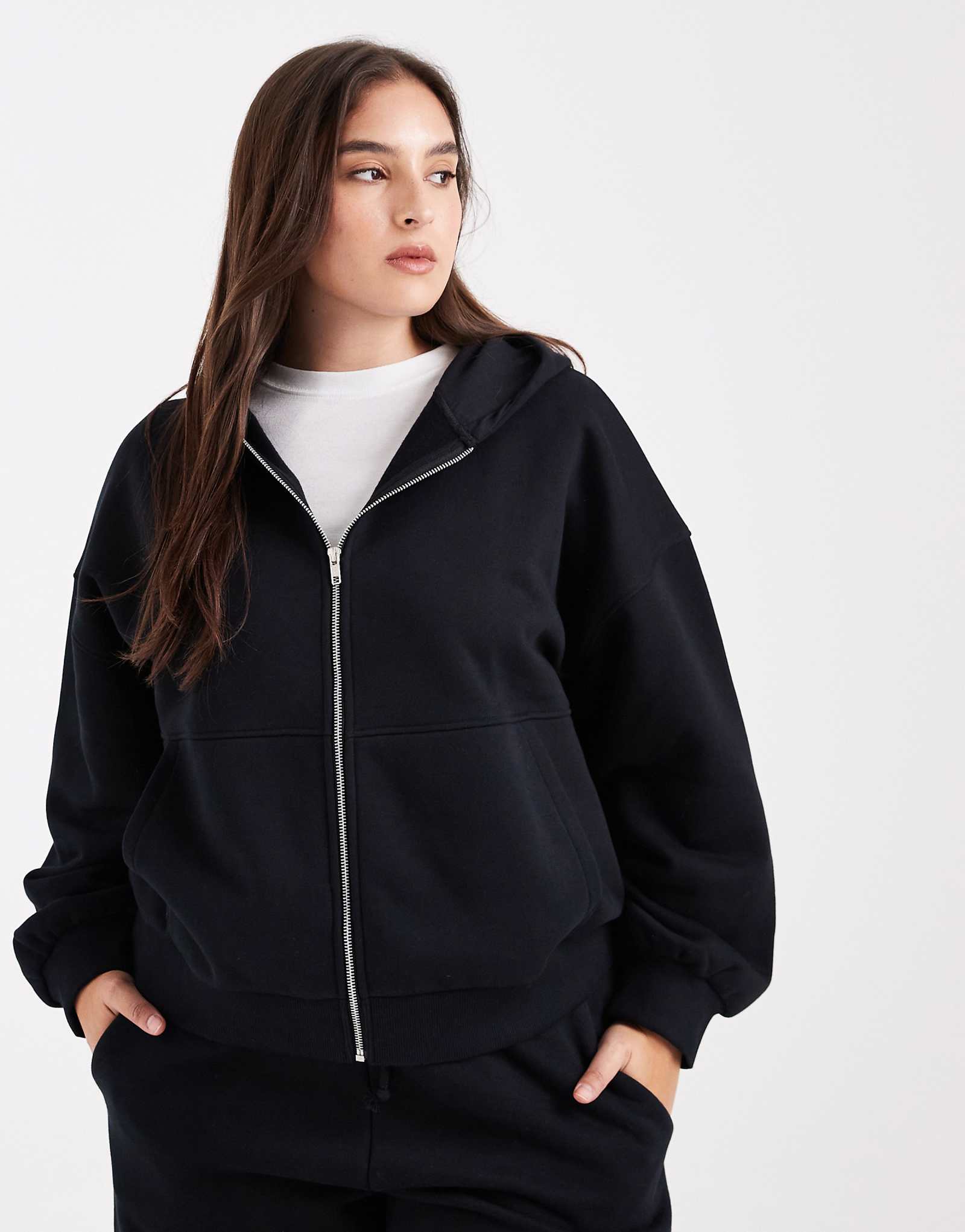 ASOS DESIGN Curve premium heavyweight 500gsm black 7590₽