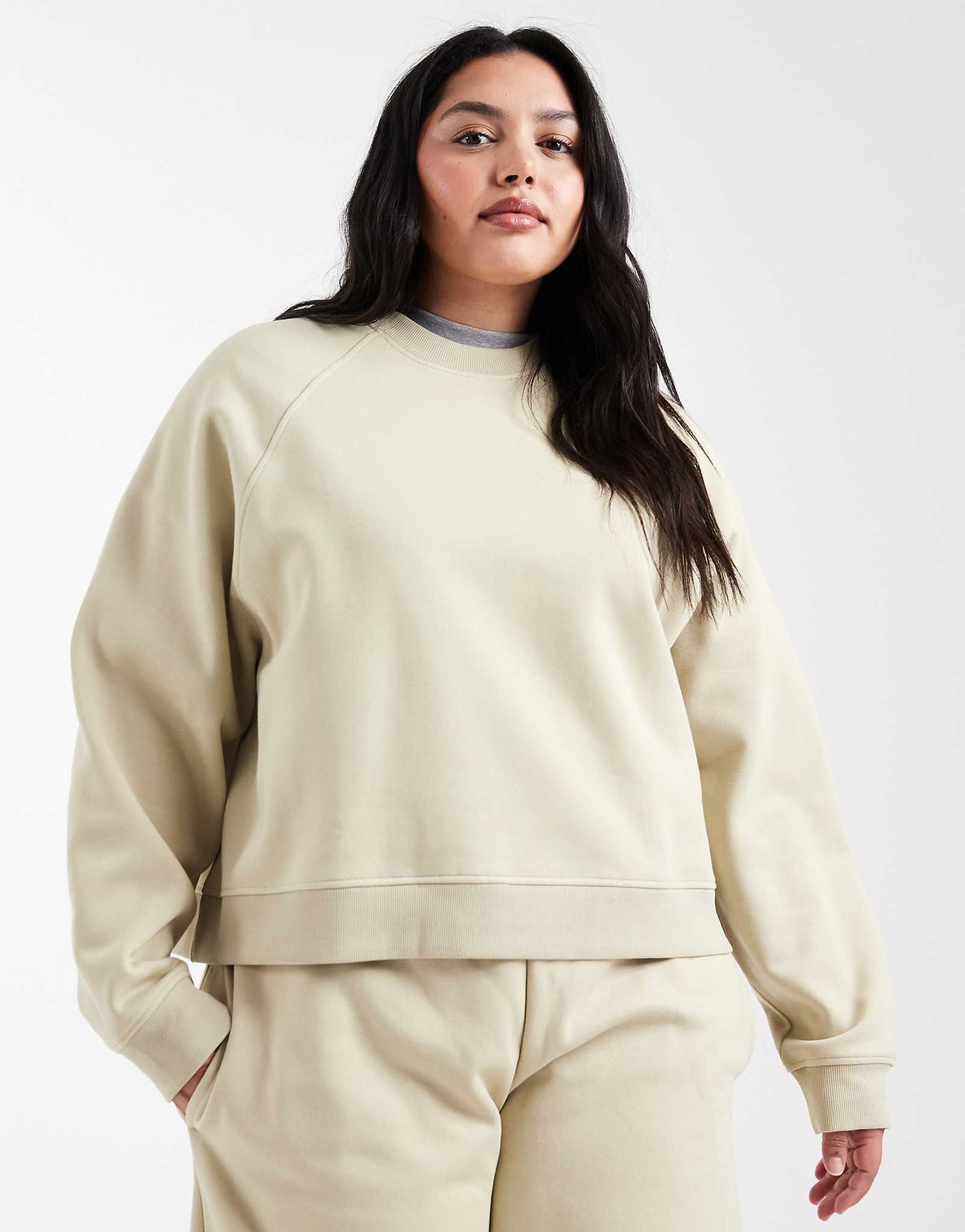 ASOS DESIGN Curve - olive green 2890₽