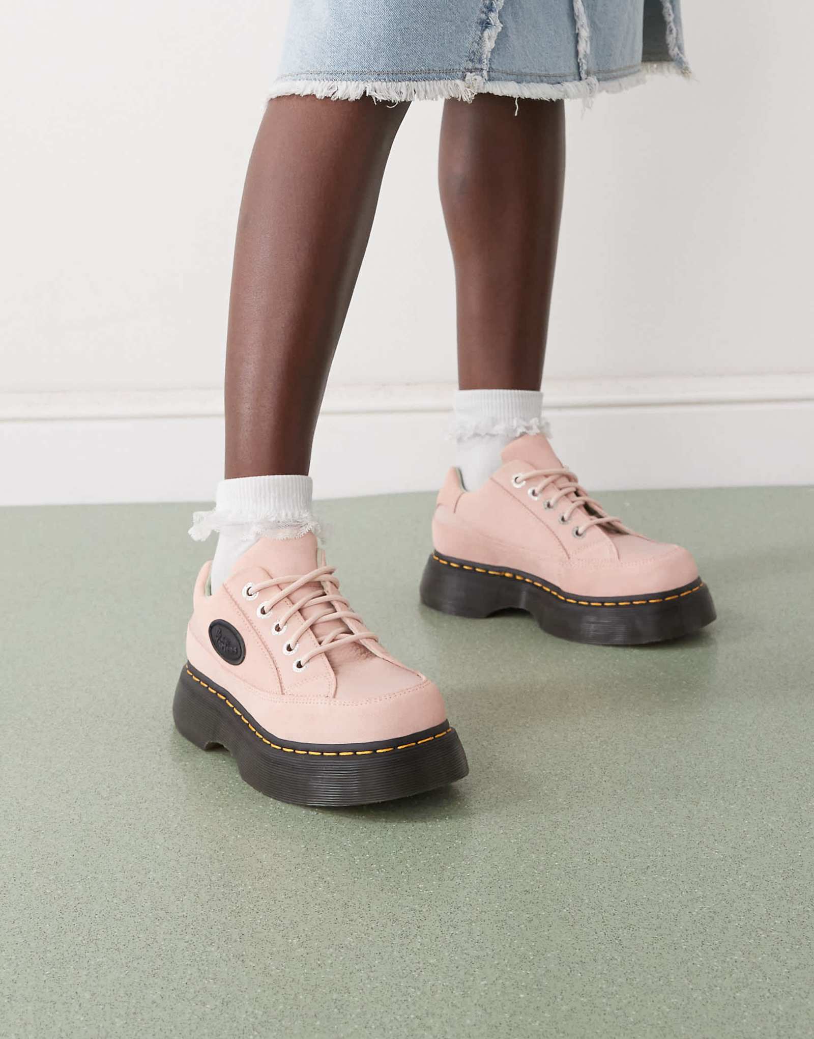 Dr Martens Buzz 5 eye pink 28190₽