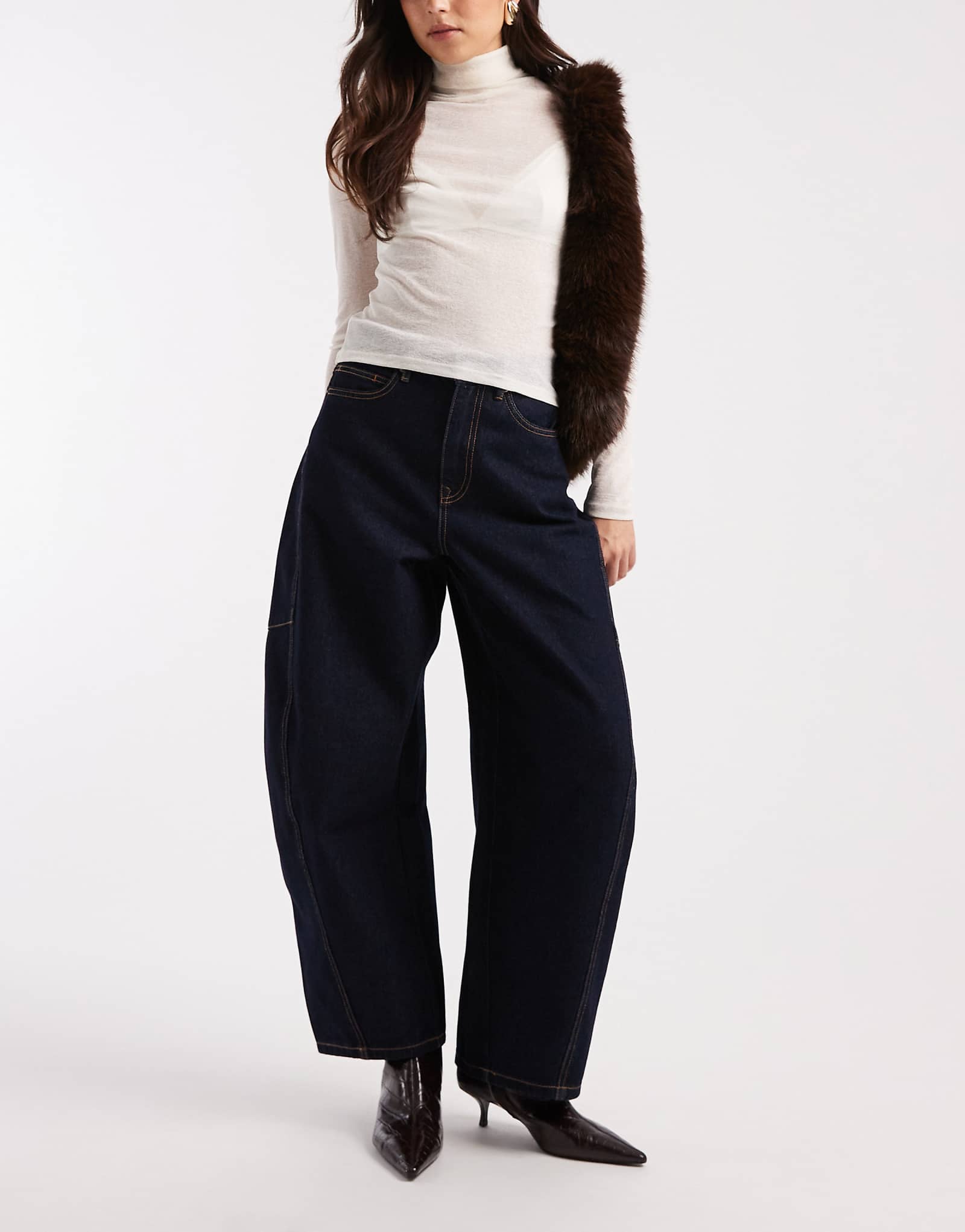 - Vero Moda Kaitlin dark blue denim 17590₽